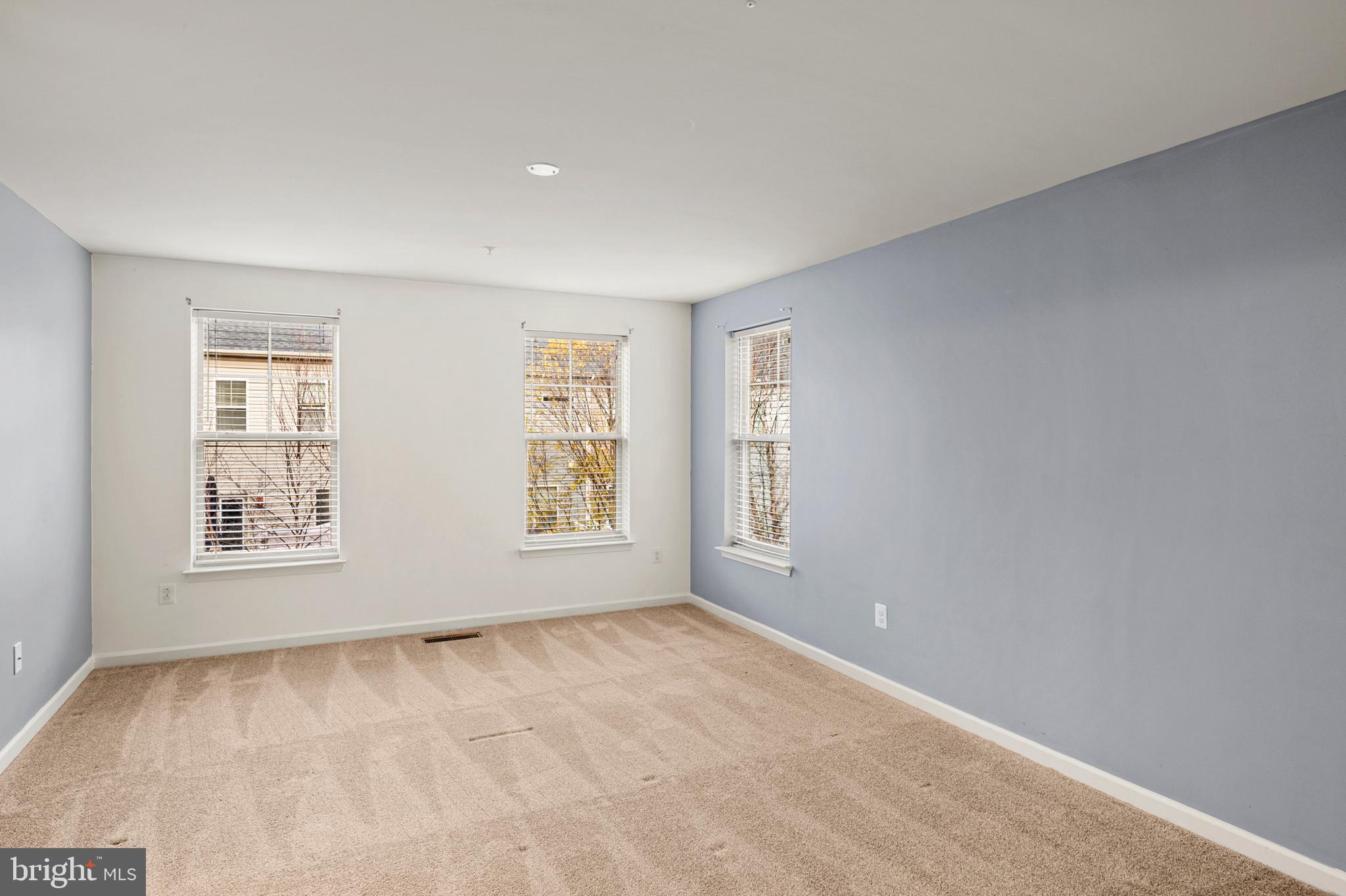 TANYARD COVE NORTH - Residential Lease