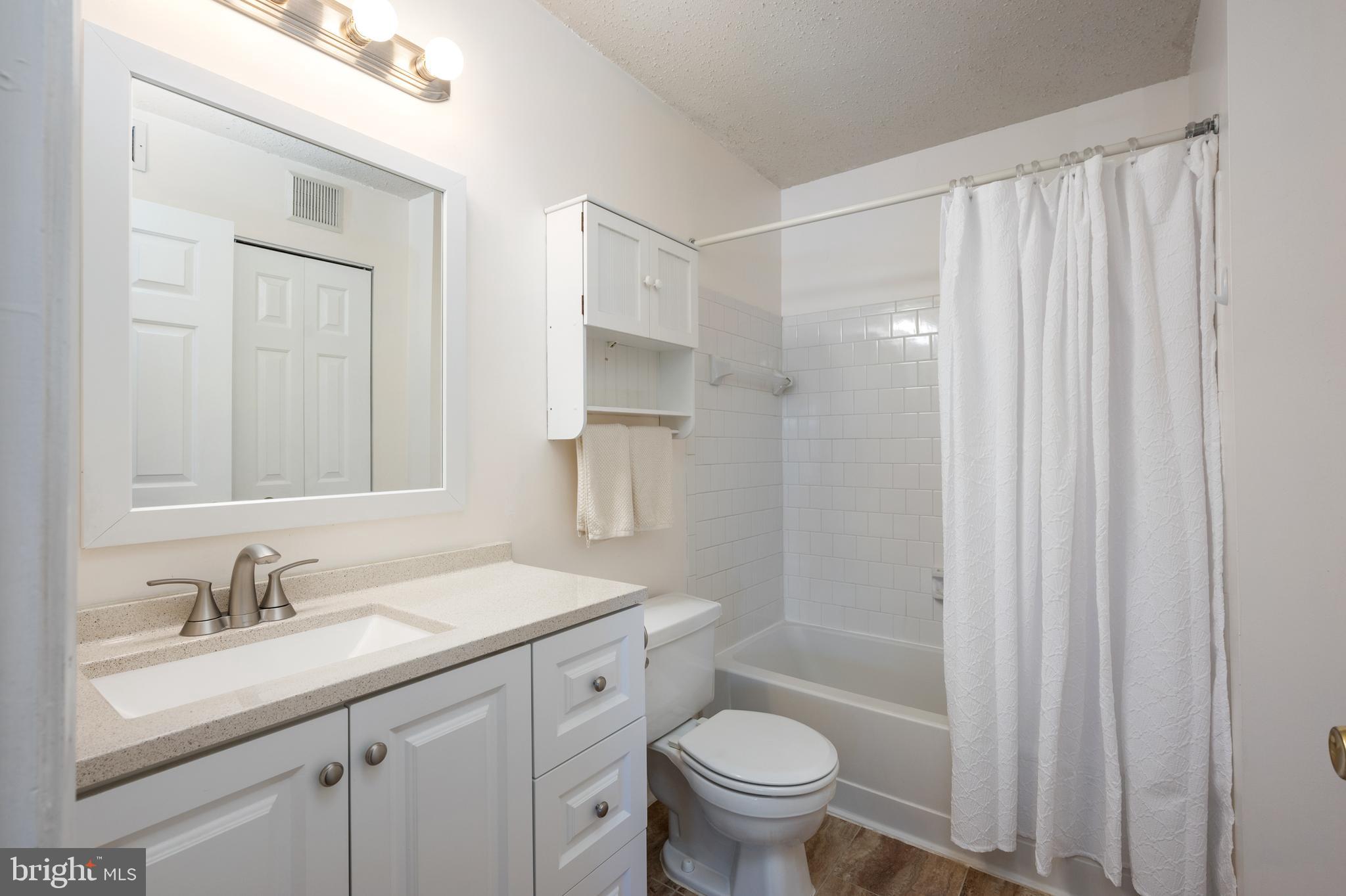 FOX CHAPEL AT TUDOR KNOLLS - Residential