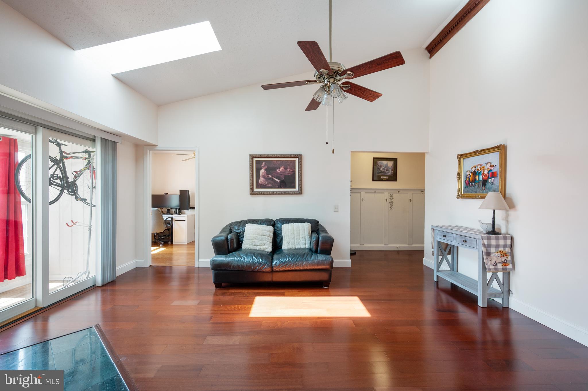 FOX CHAPEL AT TUDOR KNOLLS - Residential