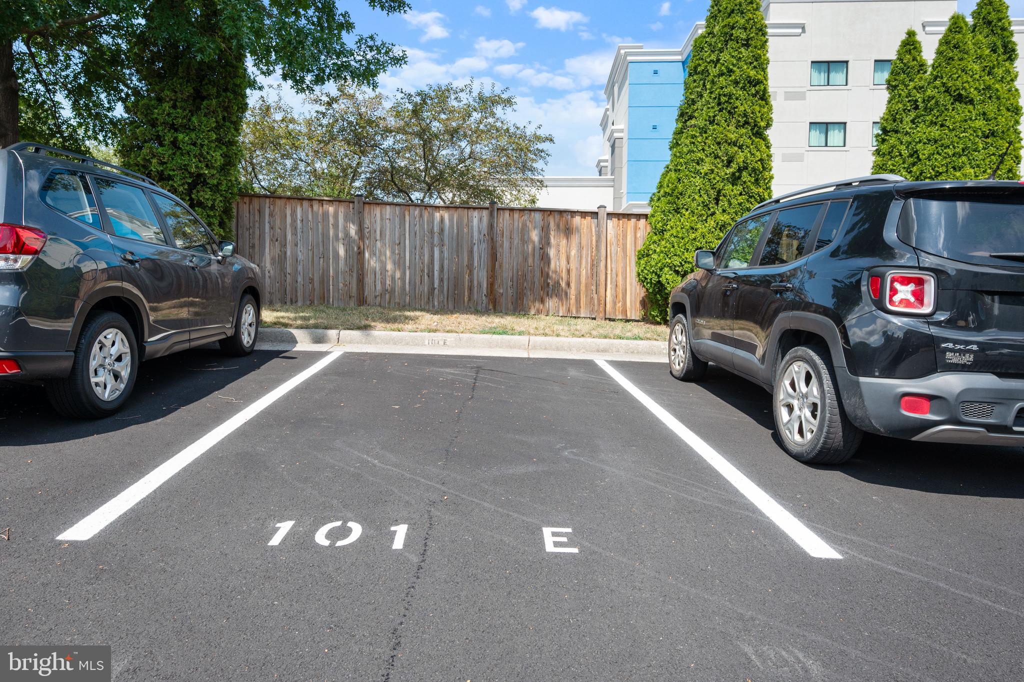 FOX CHAPEL AT TUDOR KNOLLS - Residential
