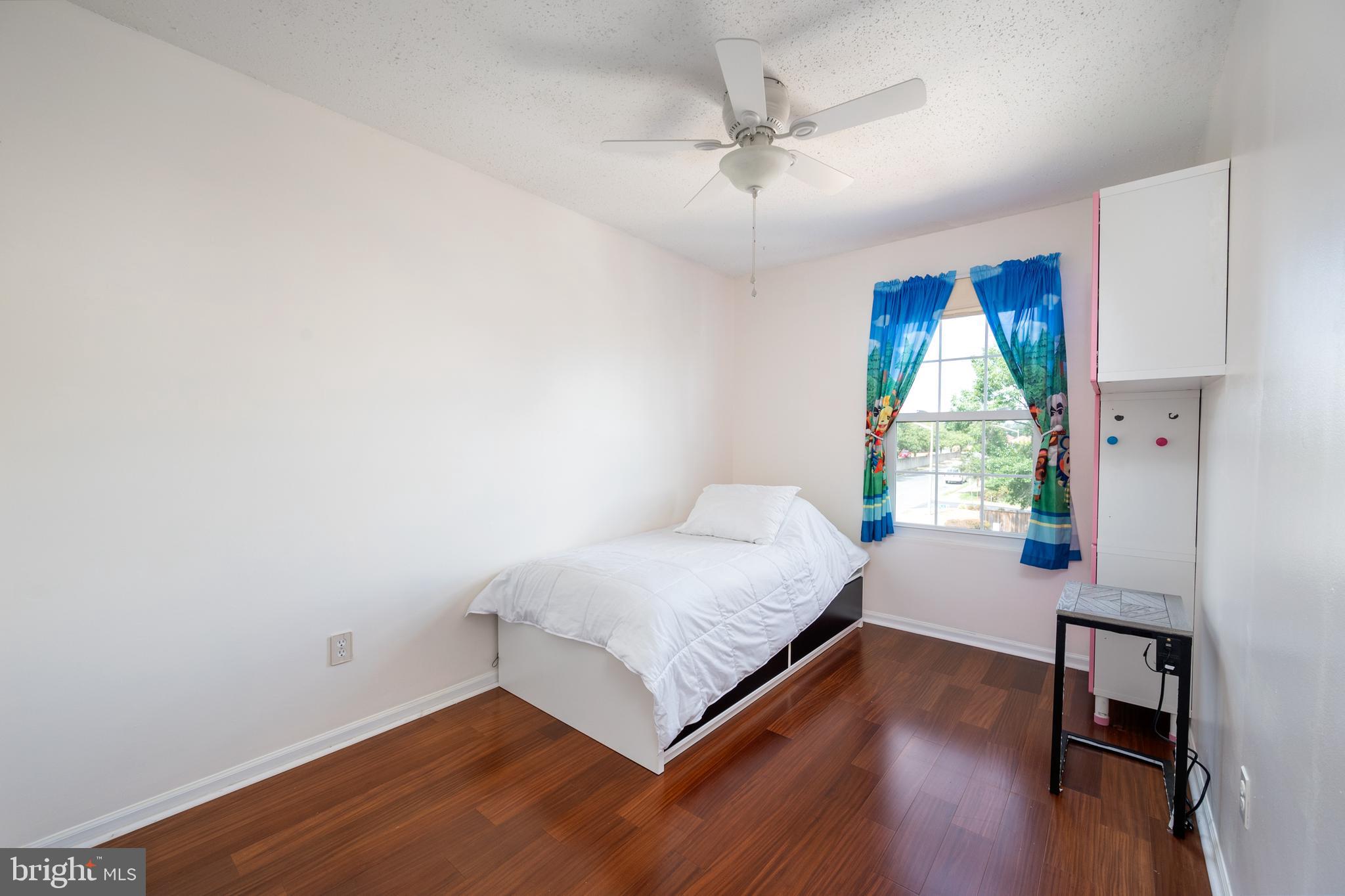 FOX CHAPEL AT TUDOR KNOLLS - Residential