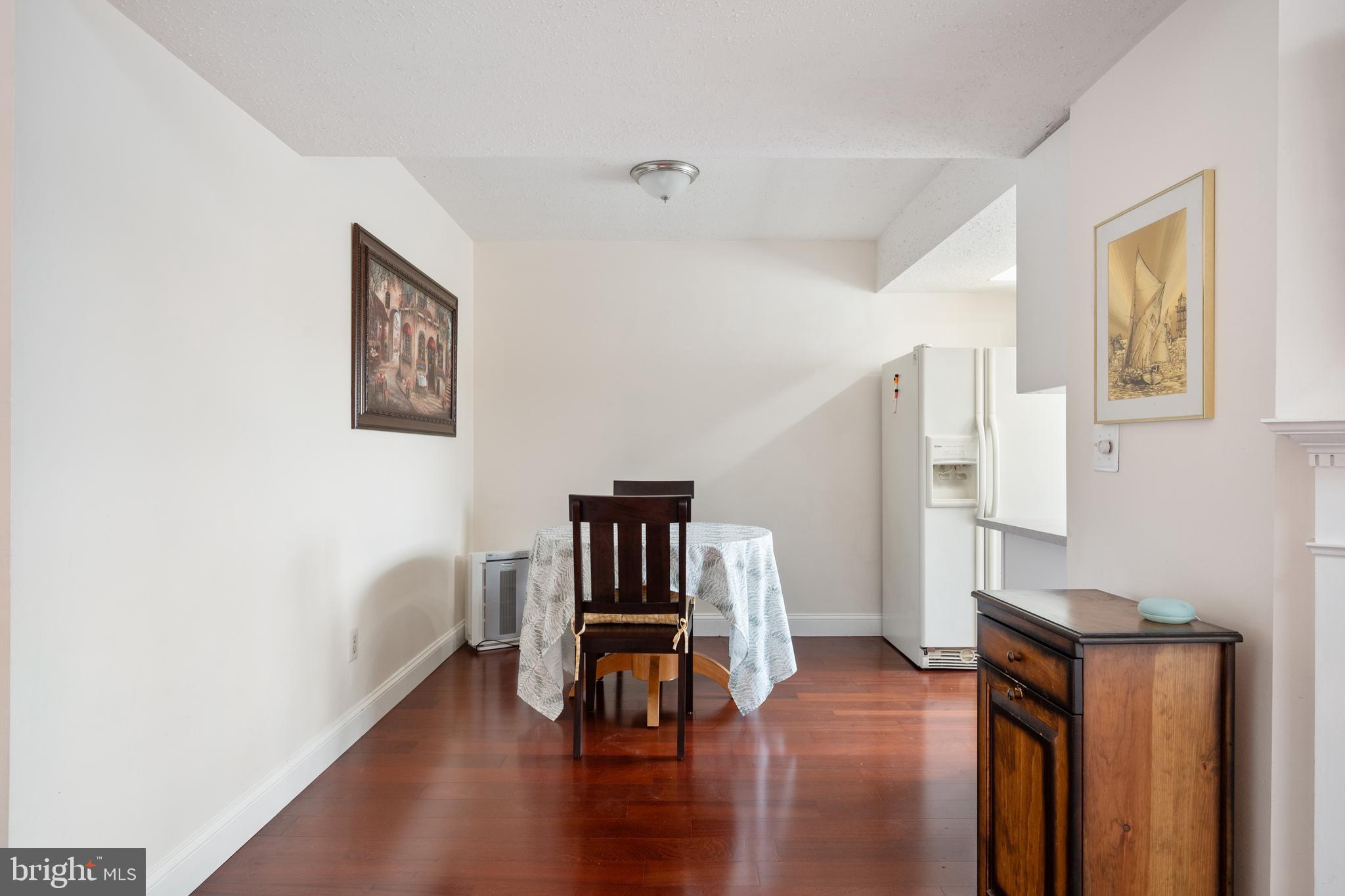 FOX CHAPEL AT TUDOR KNOLLS - Residential