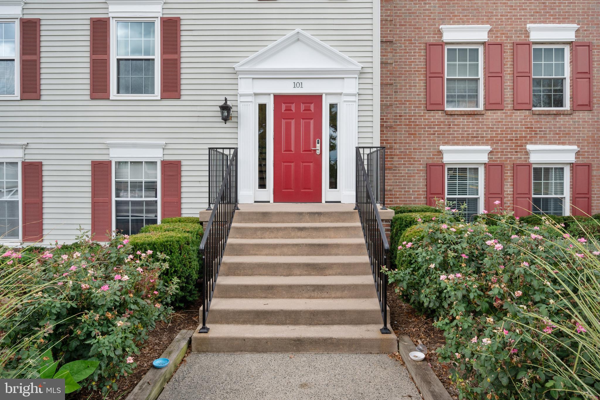 FOX CHAPEL AT TUDOR KNOLLS - Residential