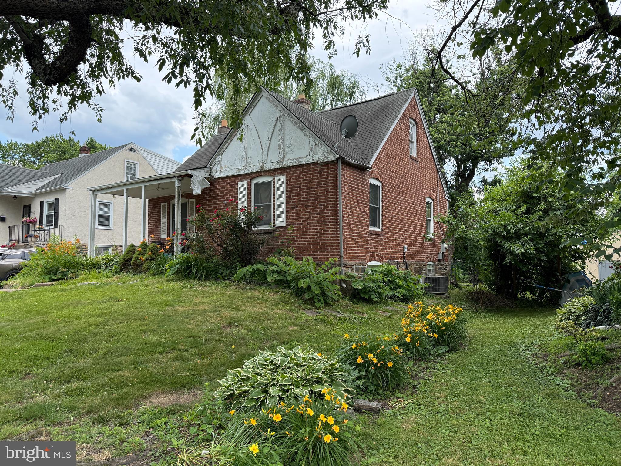 35 JAMES ROAD