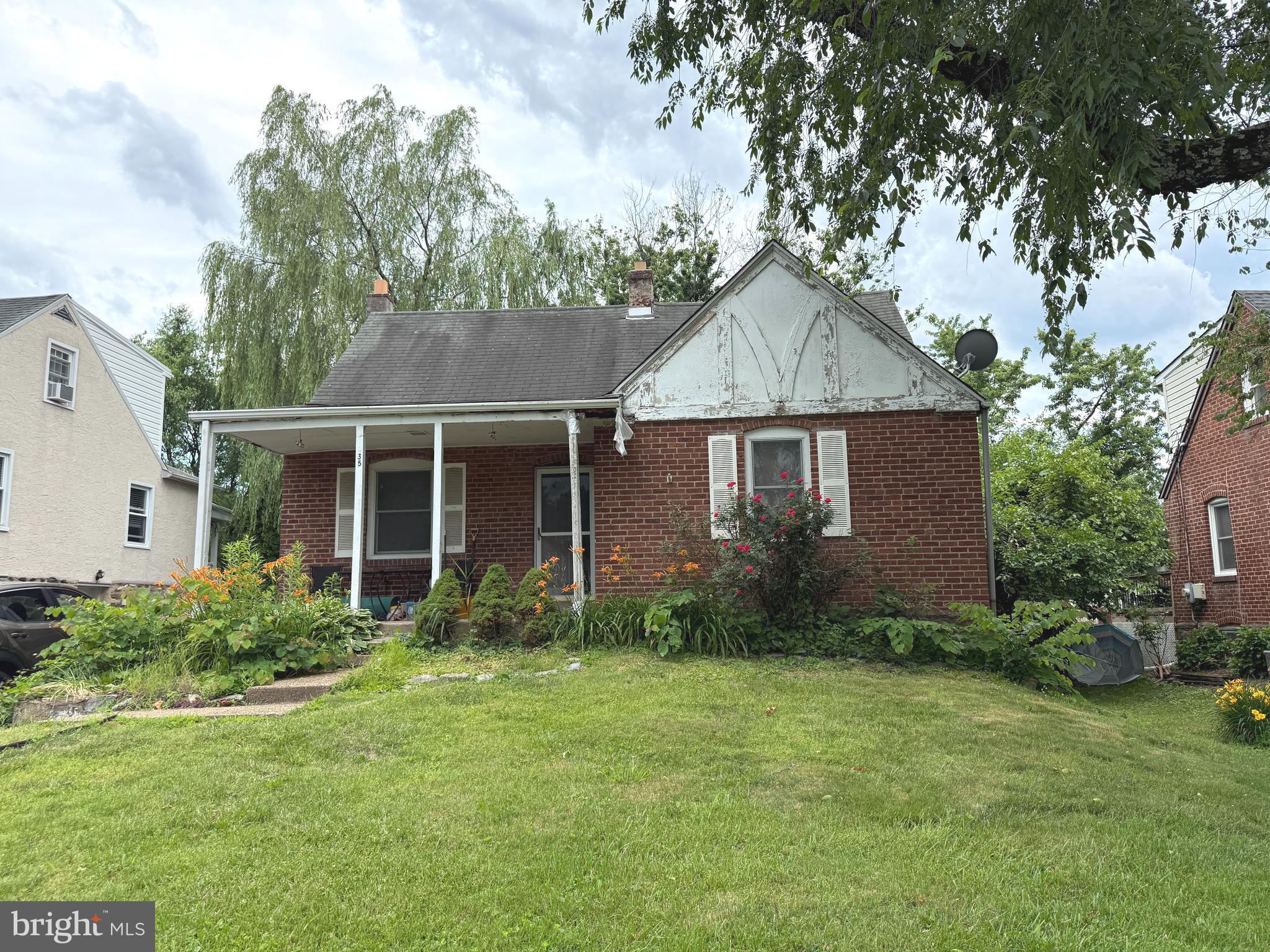 35 JAMES ROAD