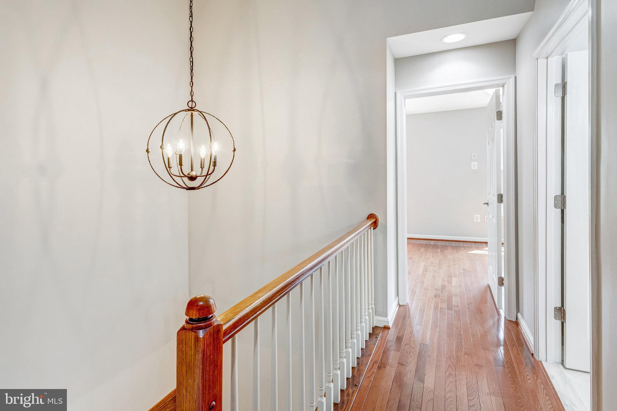 RANDOM HILLS - Residential