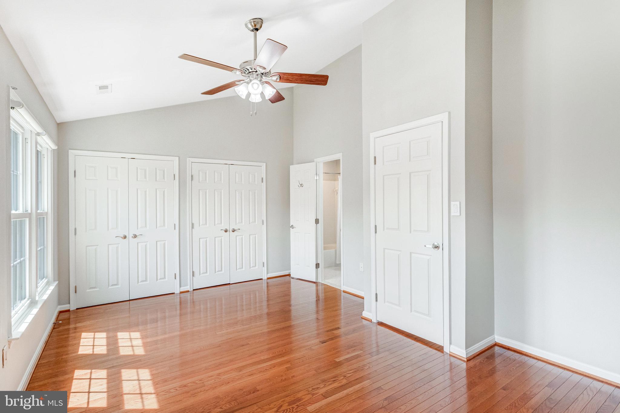 RANDOM HILLS - Residential