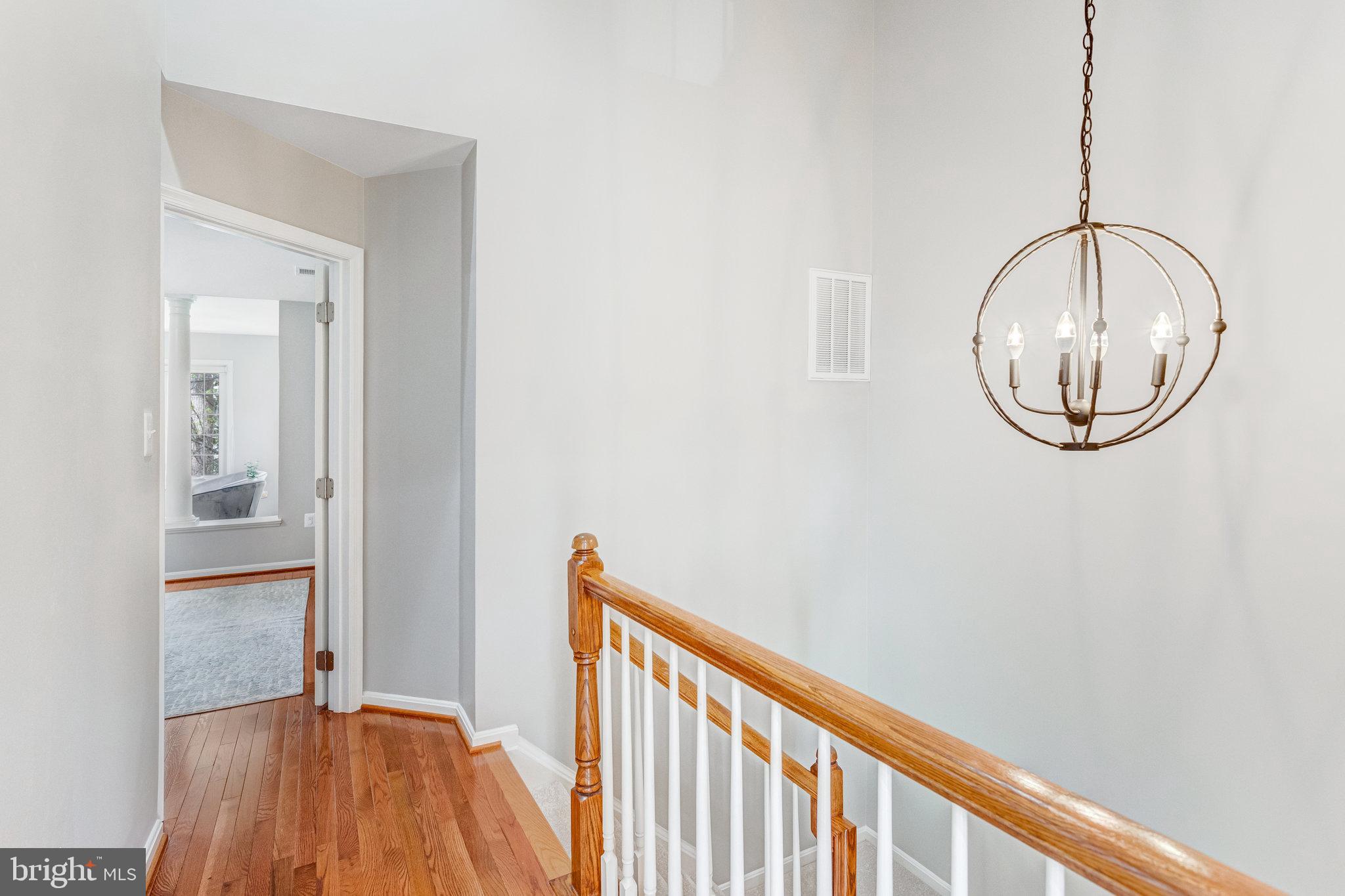 RANDOM HILLS - Residential