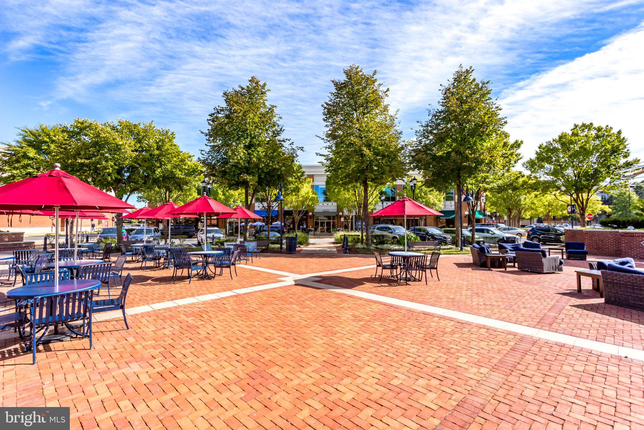 RANDOM HILLS - Residential