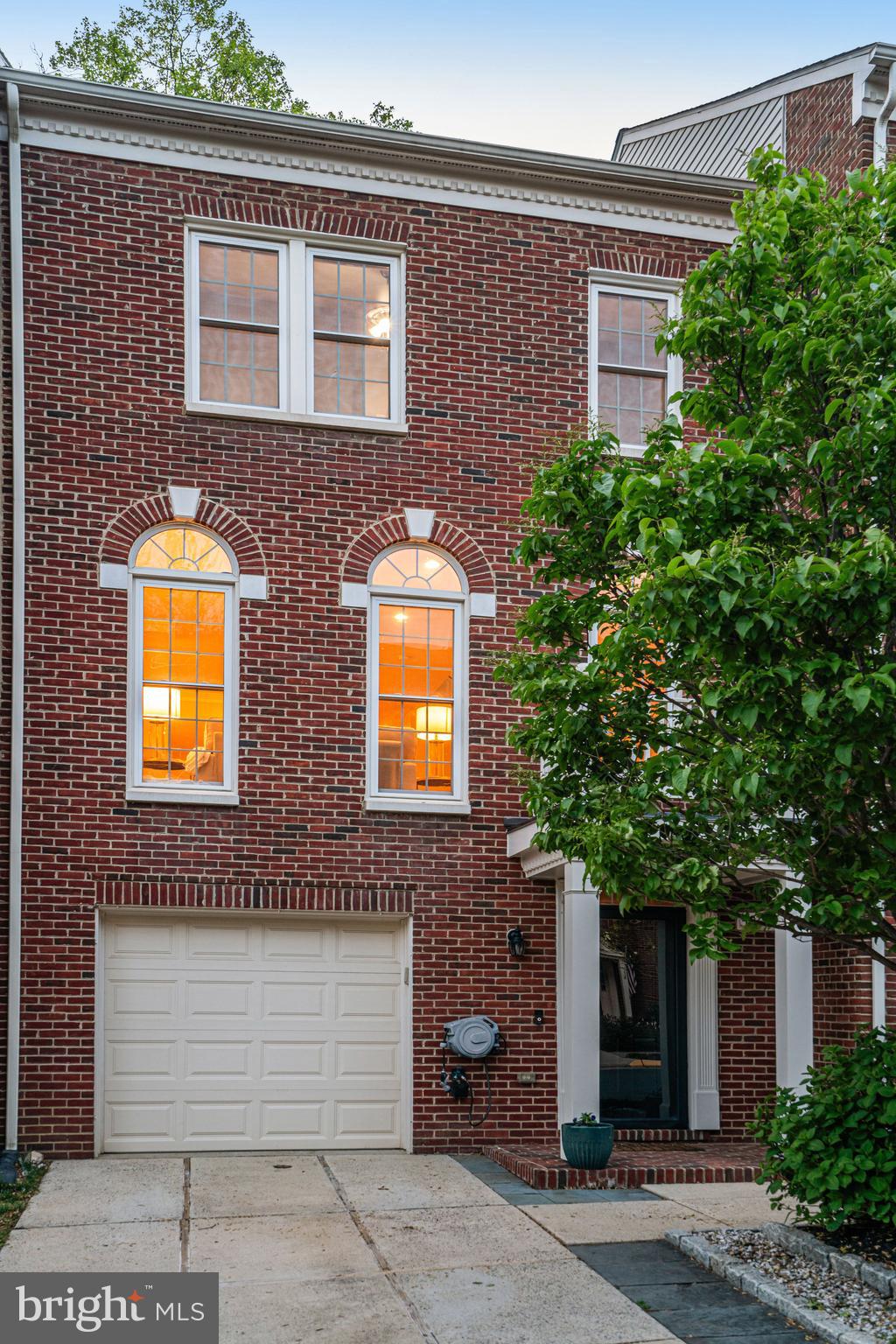 RANDOM HILLS - Residential