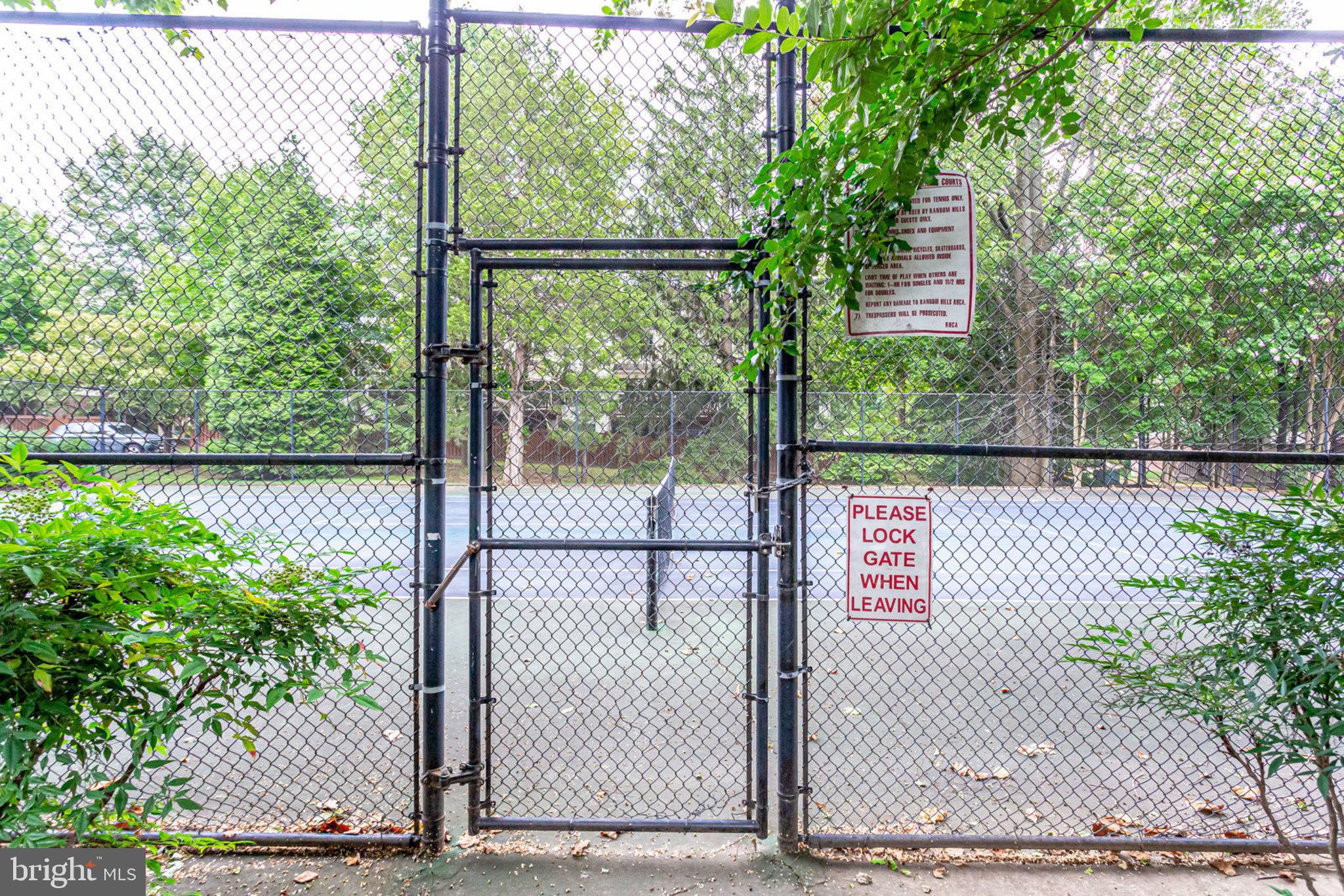 RANDOM HILLS - Residential