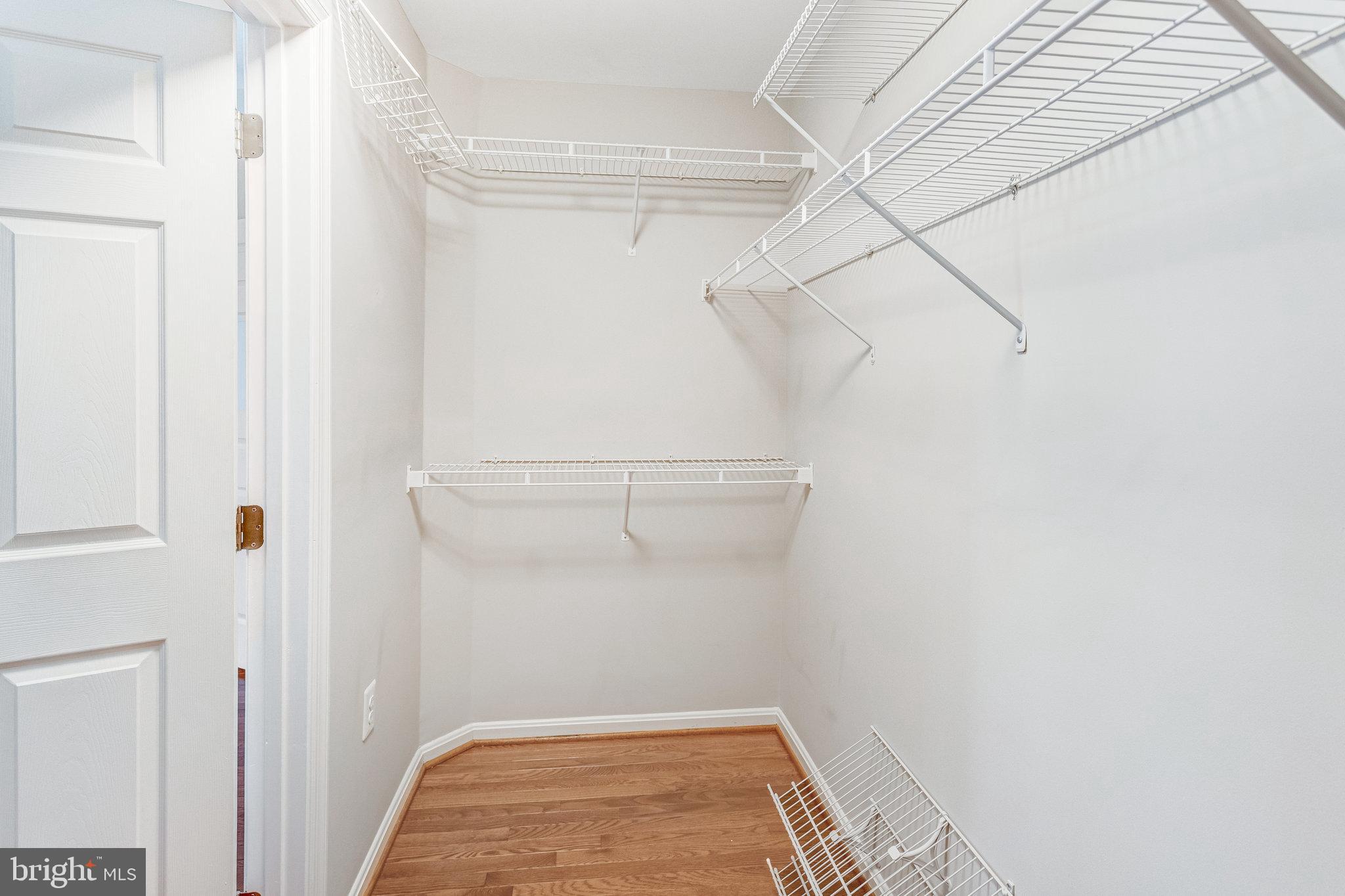 RANDOM HILLS - Residential