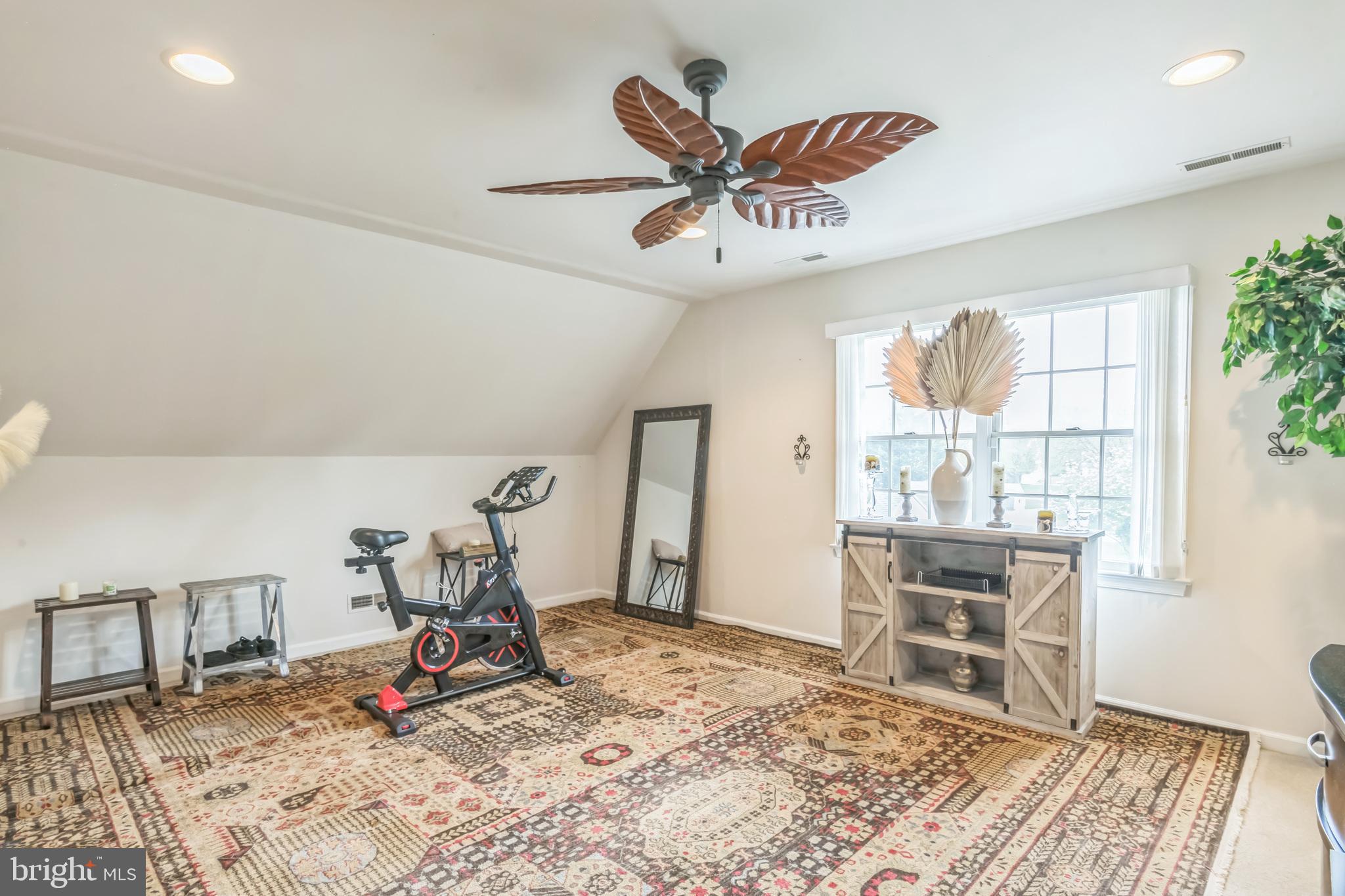 STEEPLECHASE - Residential