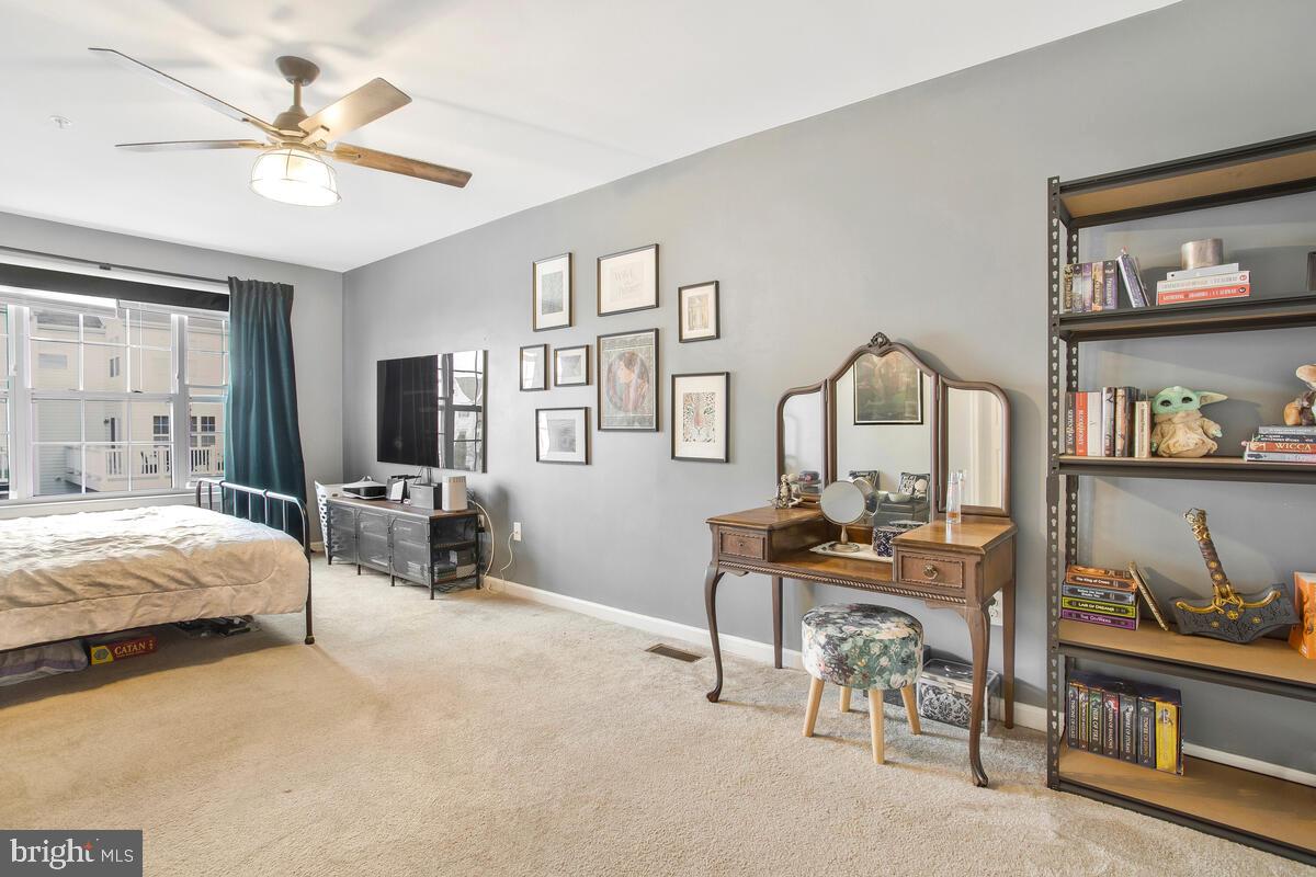 CARRIAGE HILLS TOWNHOUSE - Residential