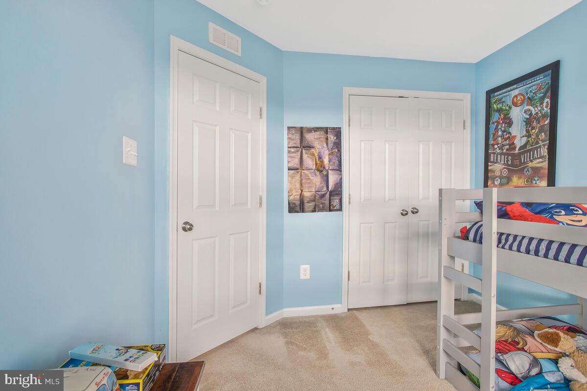 CARRIAGE HILLS TOWNHOUSE - Residential