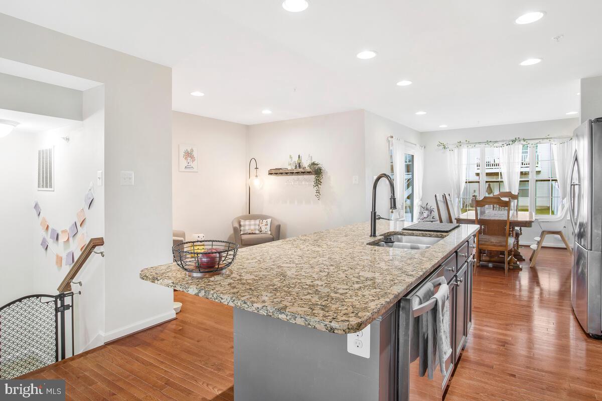 CARRIAGE HILLS TOWNHOUSE - Residential