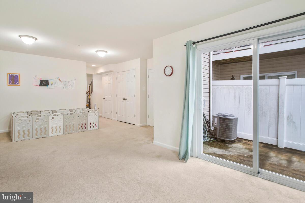 CARRIAGE HILLS TOWNHOUSE - Residential