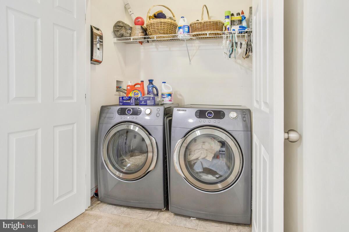 CARRIAGE HILLS TOWNHOUSE - Residential