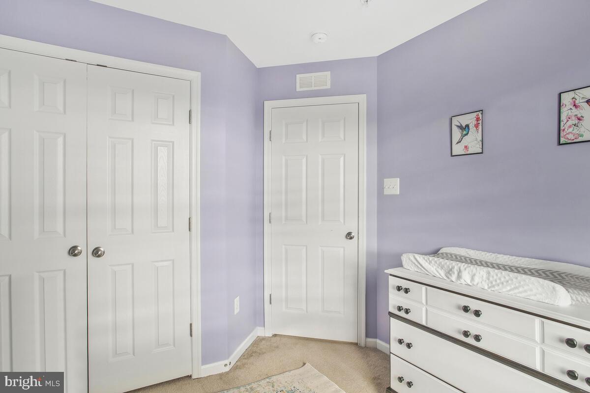 CARRIAGE HILLS TOWNHOUSE - Residential