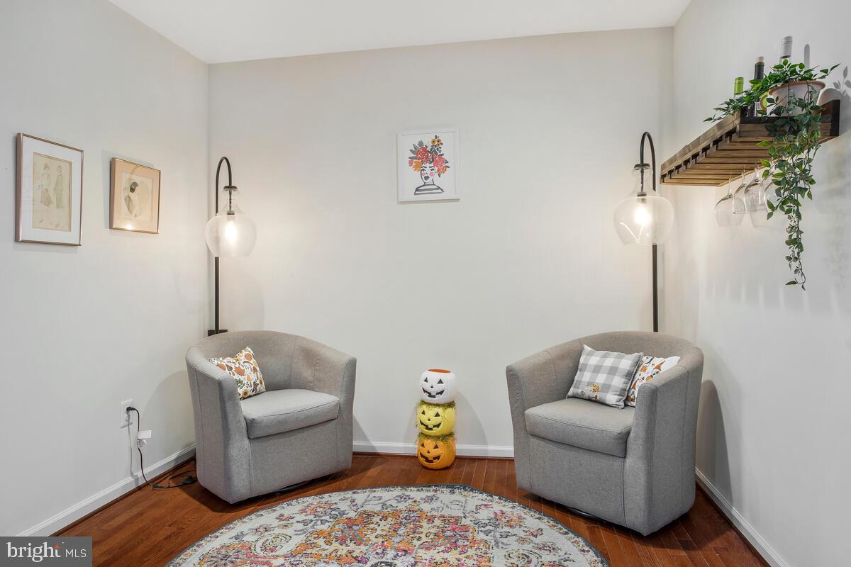 CARRIAGE HILLS TOWNHOUSE - Residential