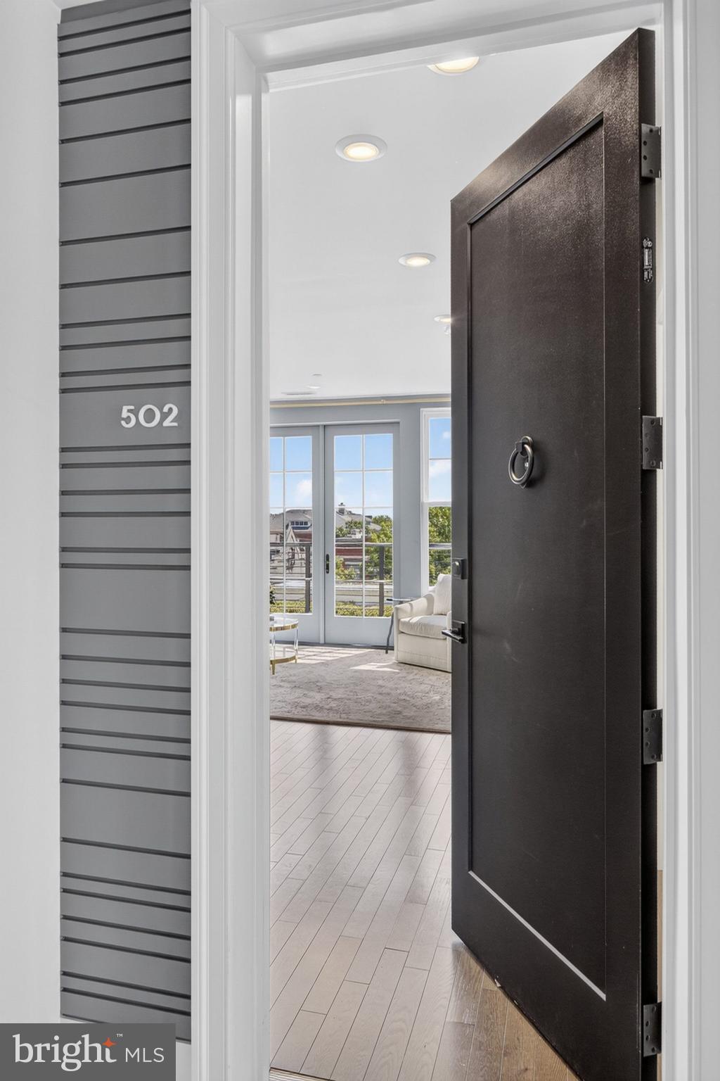 300 8TH STREET NE PH502
