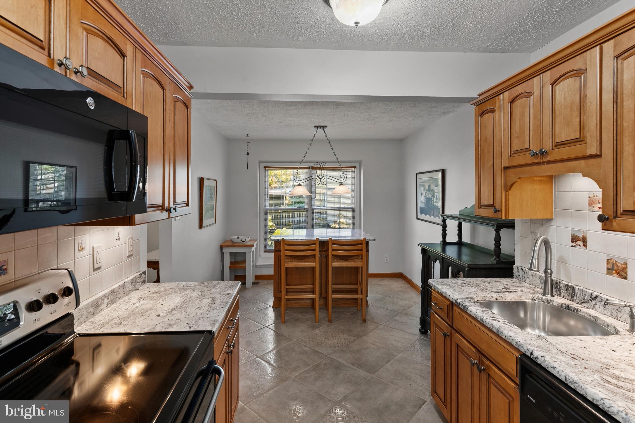 CROFTON COMMONS - Residential