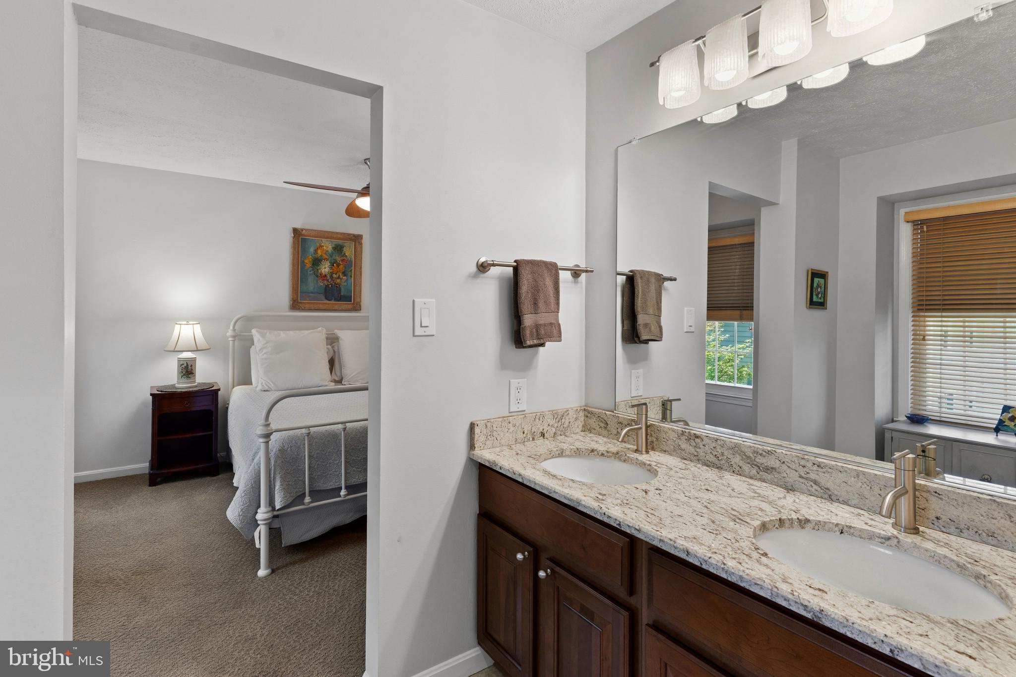 CROFTON COMMONS - Residential