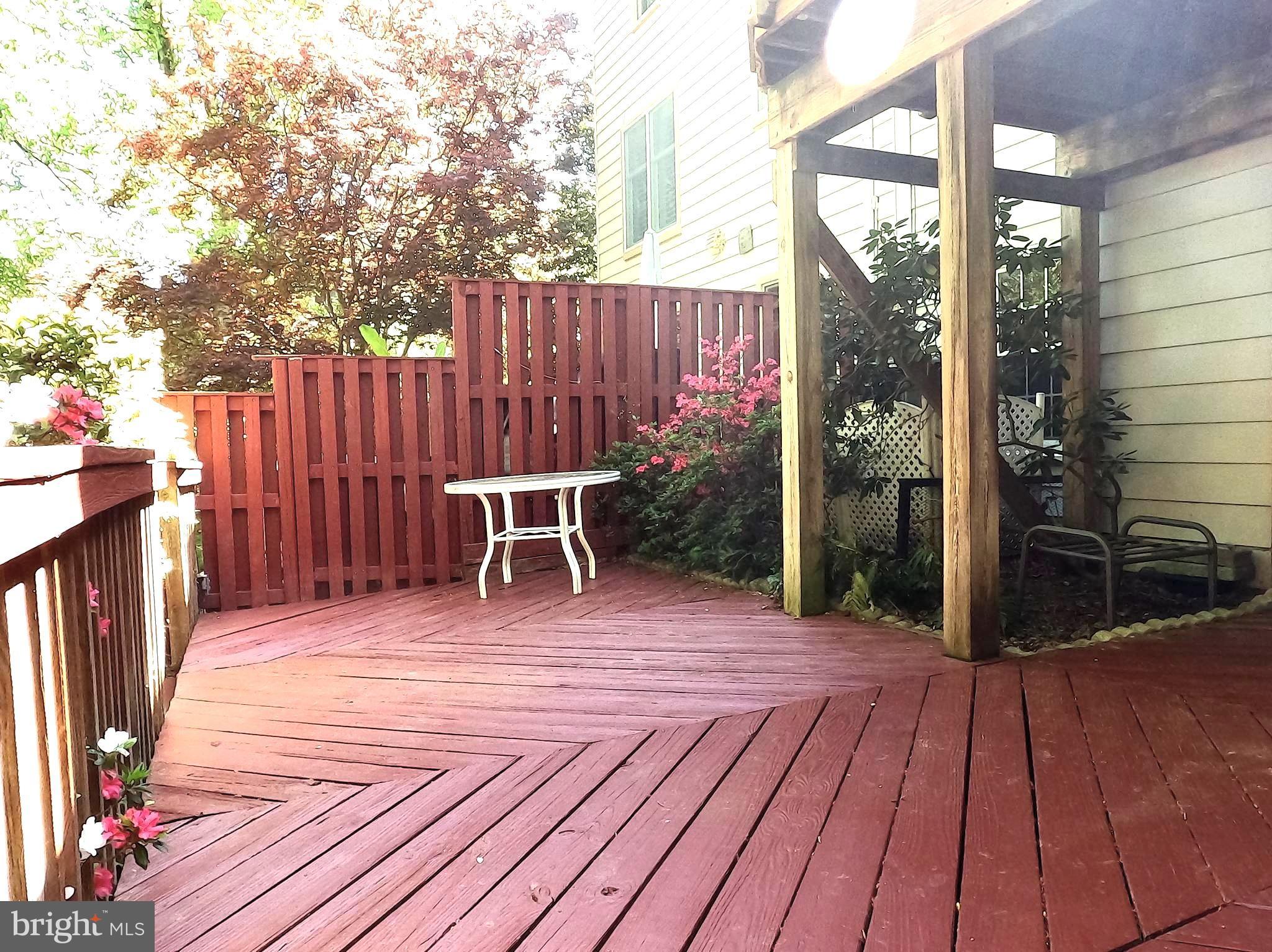 CROFTON COMMONS - Residential