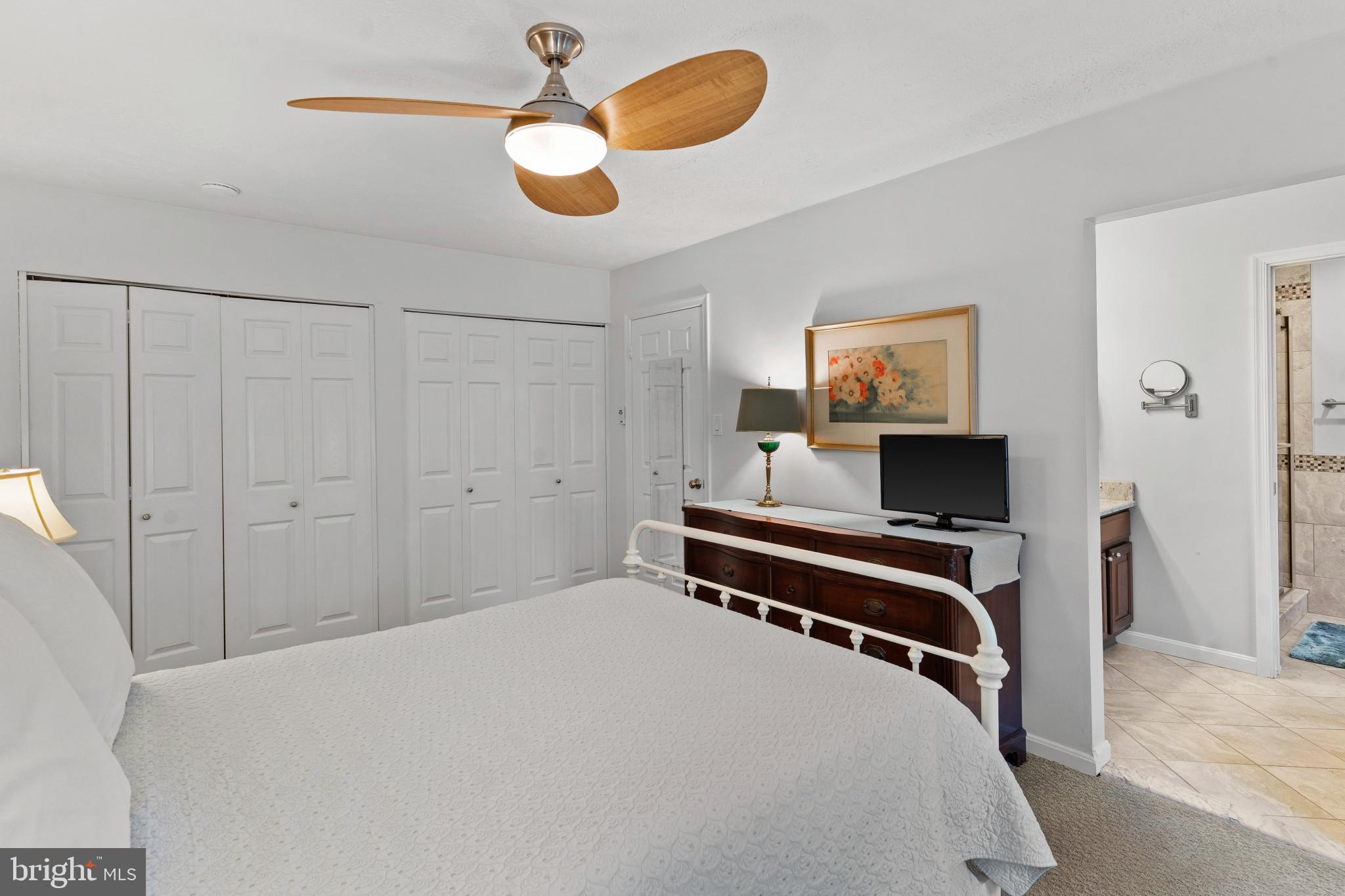 CROFTON COMMONS - Residential