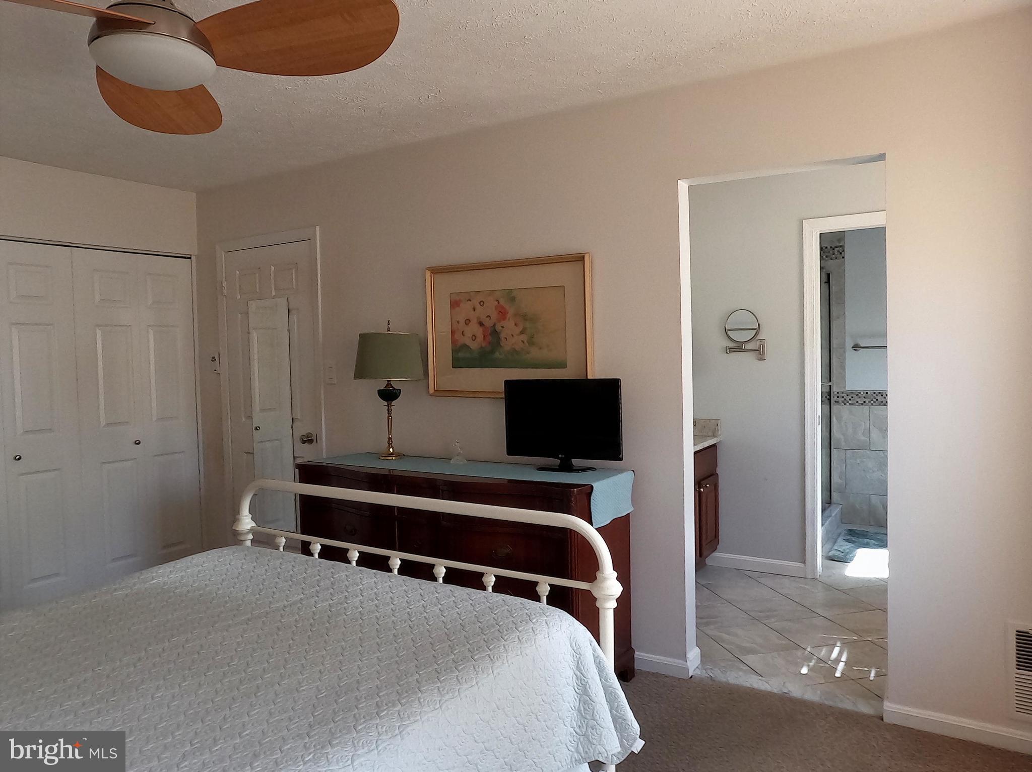 CROFTON COMMONS - Residential