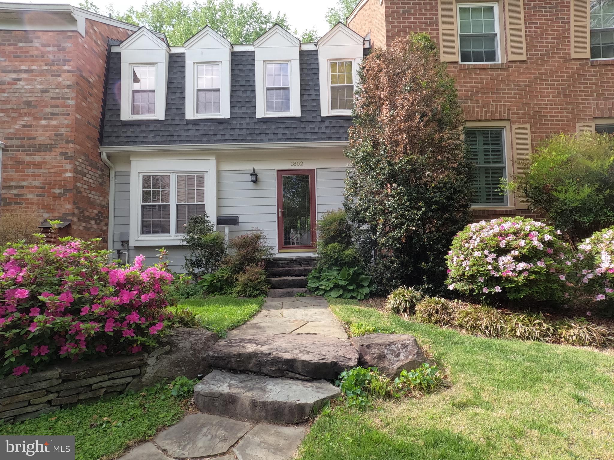 CROFTON COMMONS - Residential