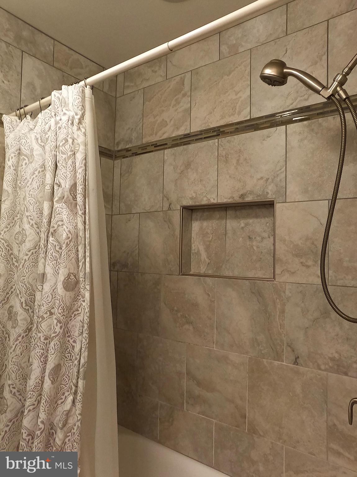 CROFTON COMMONS - Residential