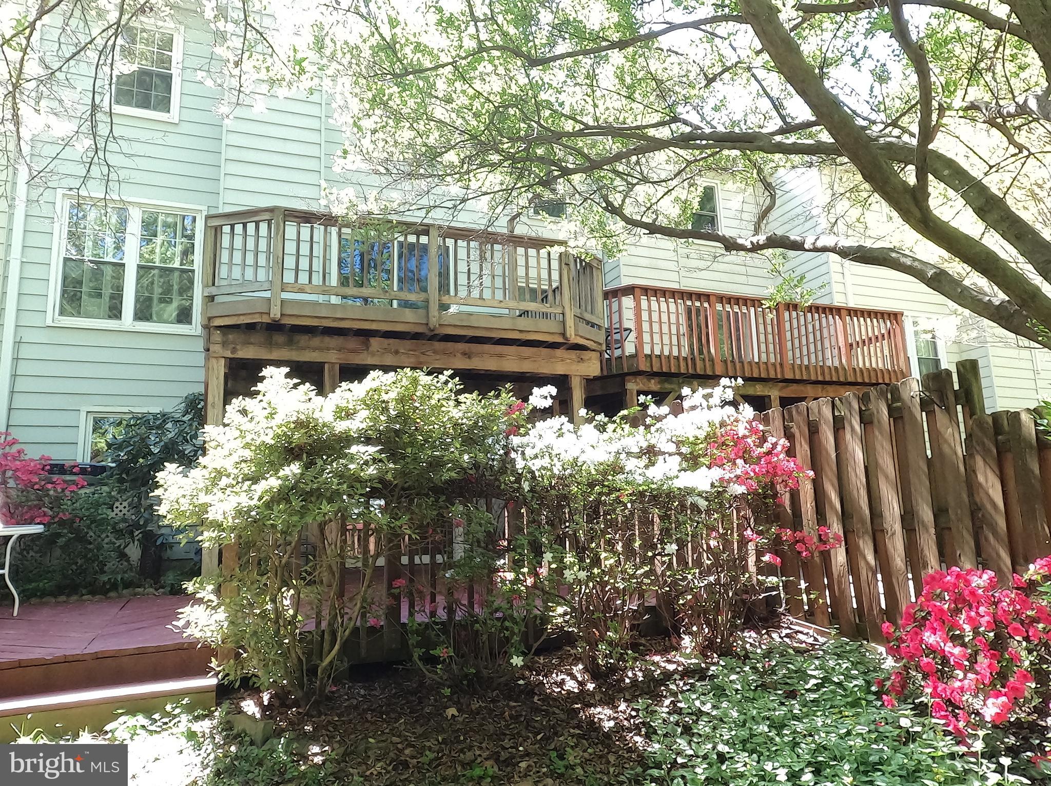 CROFTON COMMONS - Residential