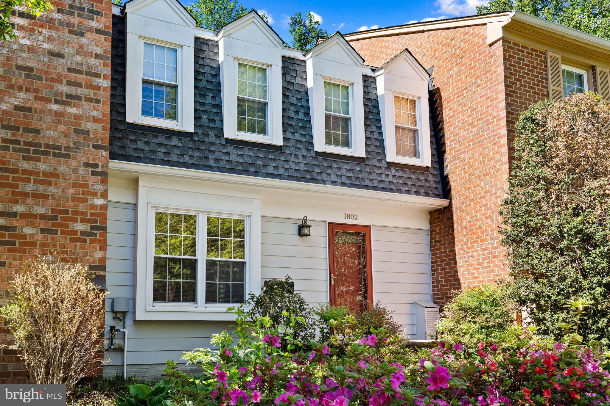 CROFTON COMMONS - Residential