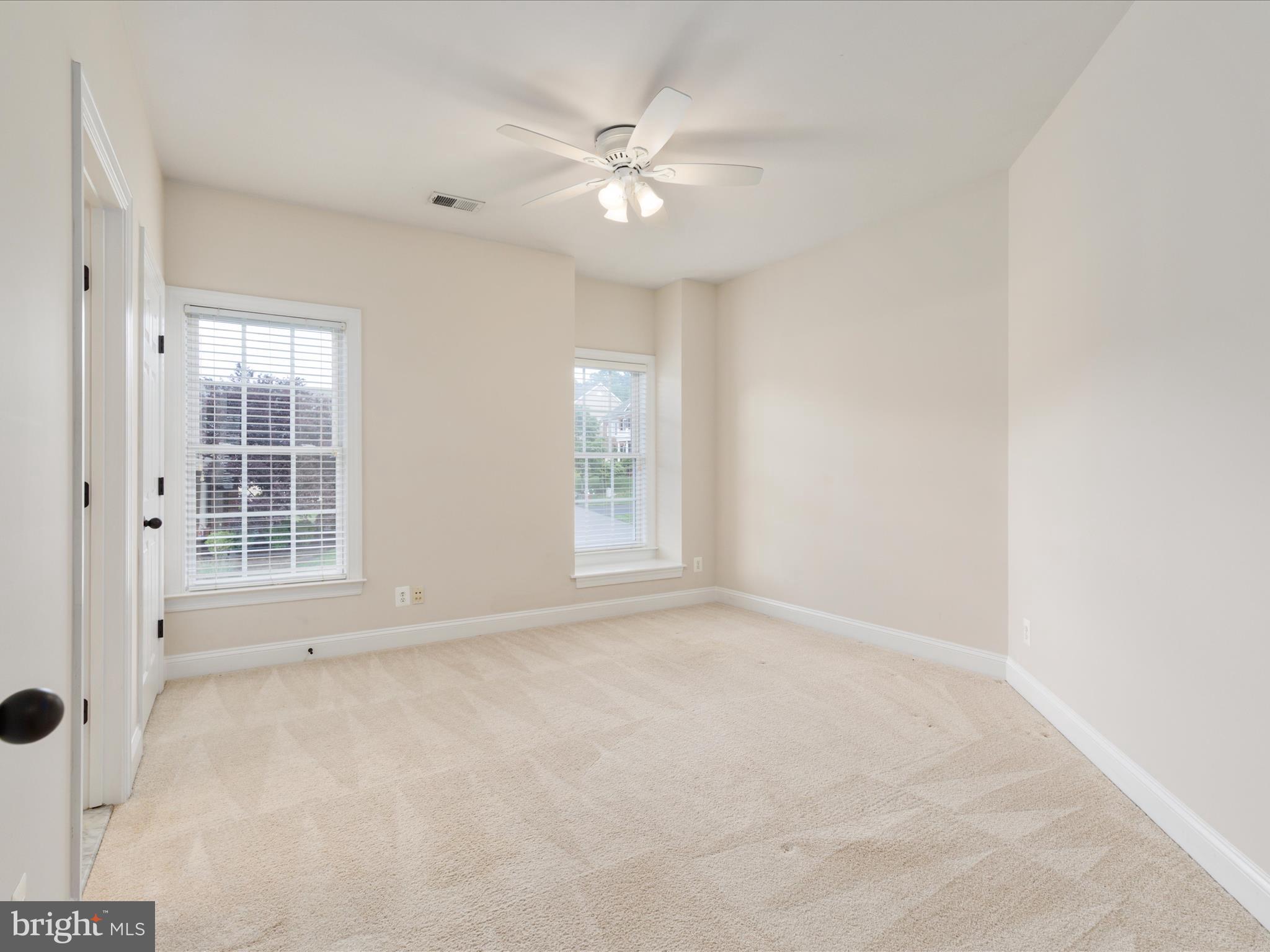 RIVER CREEK - Residential