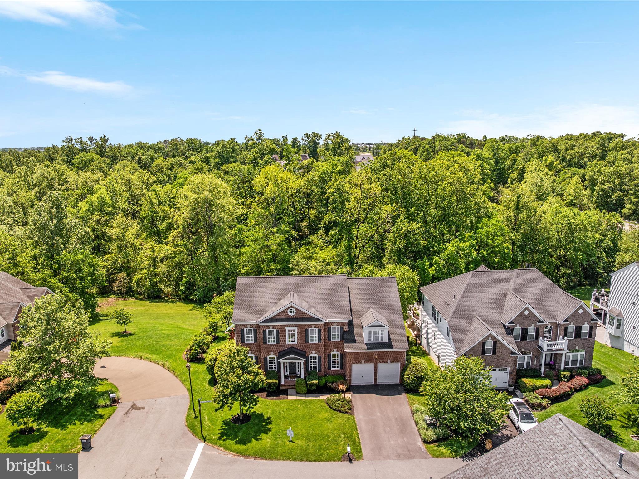 RIVER CREEK - Residential