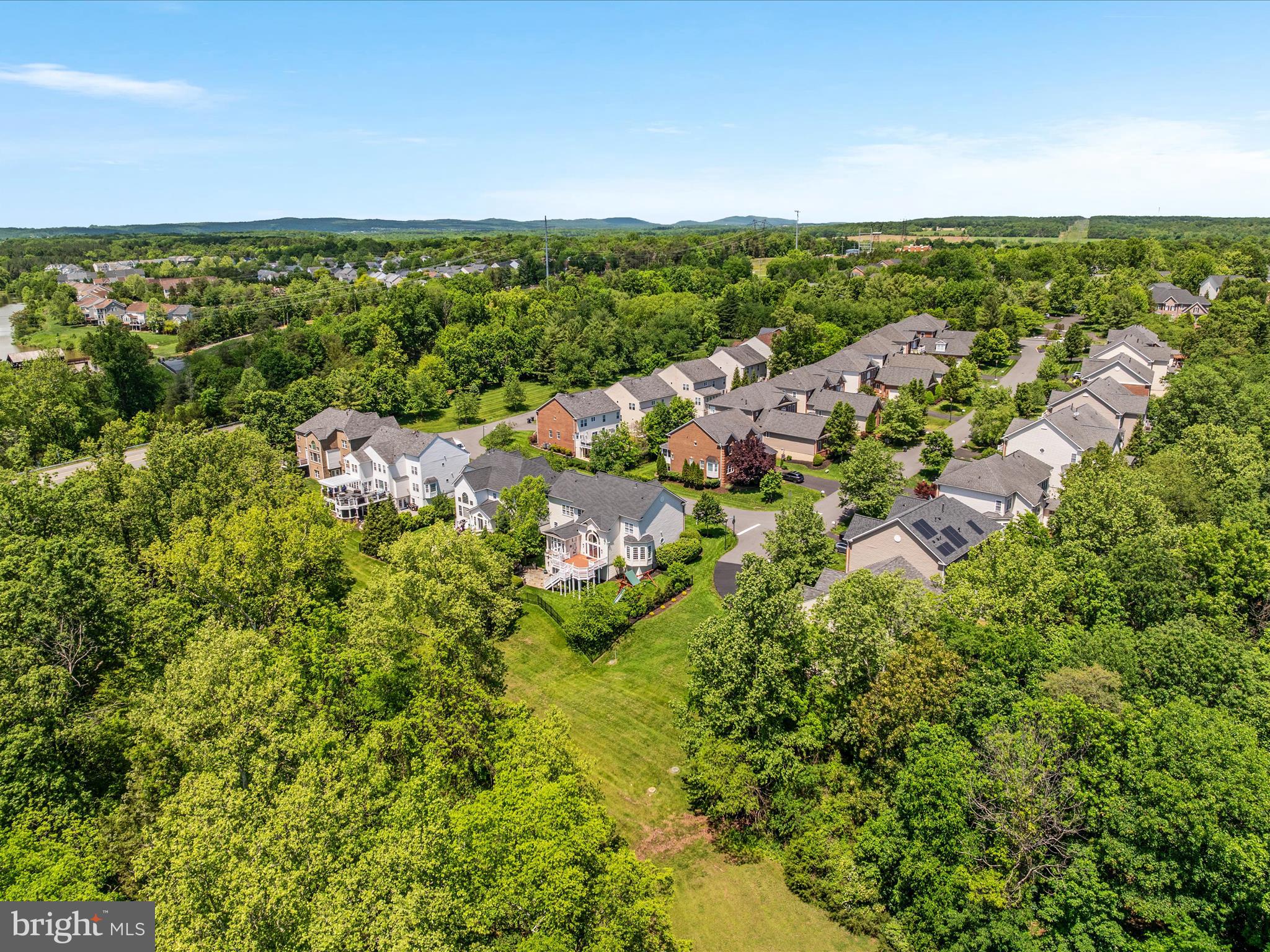 RIVER CREEK - Residential