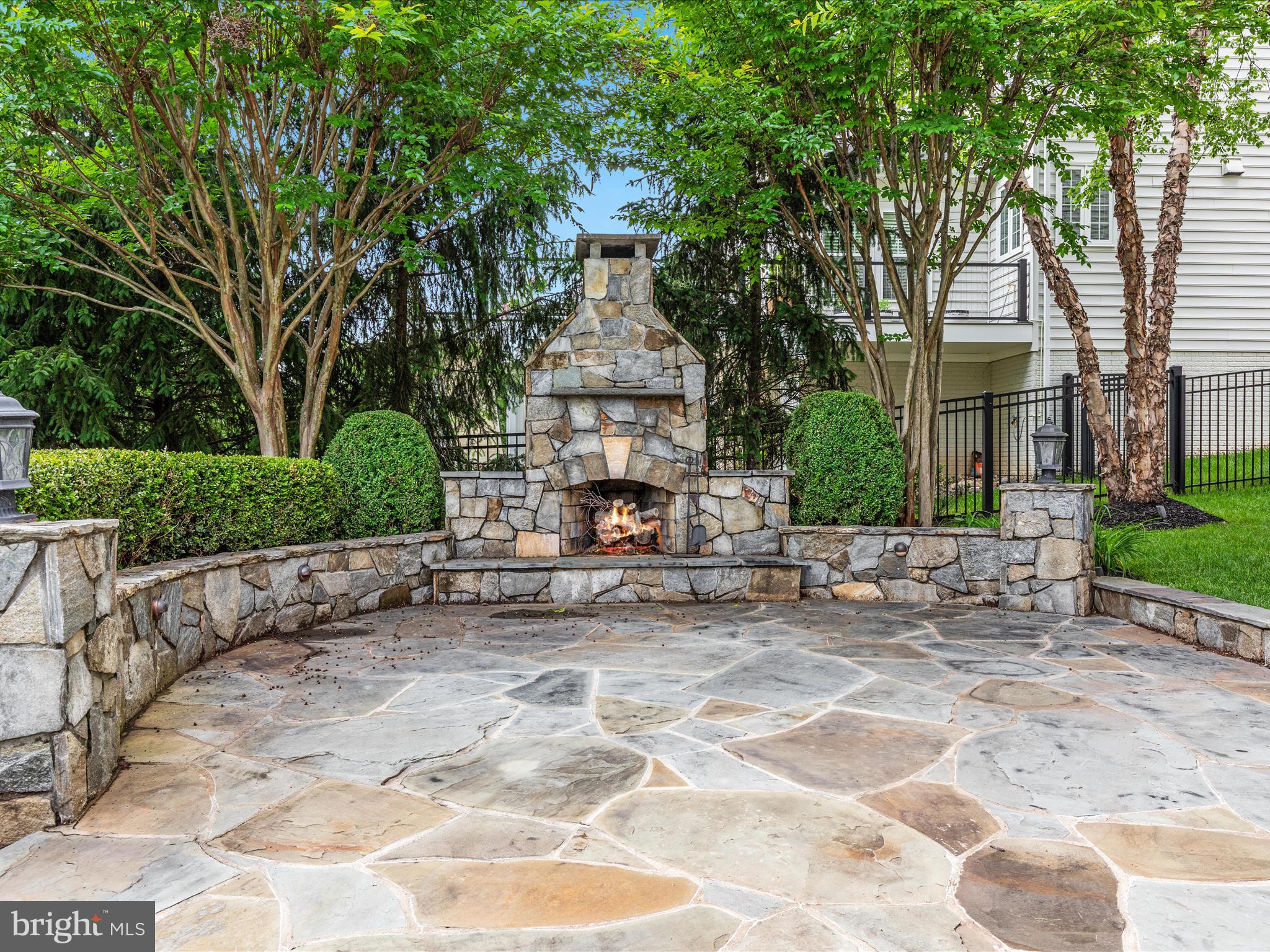 RIVER CREEK - Residential