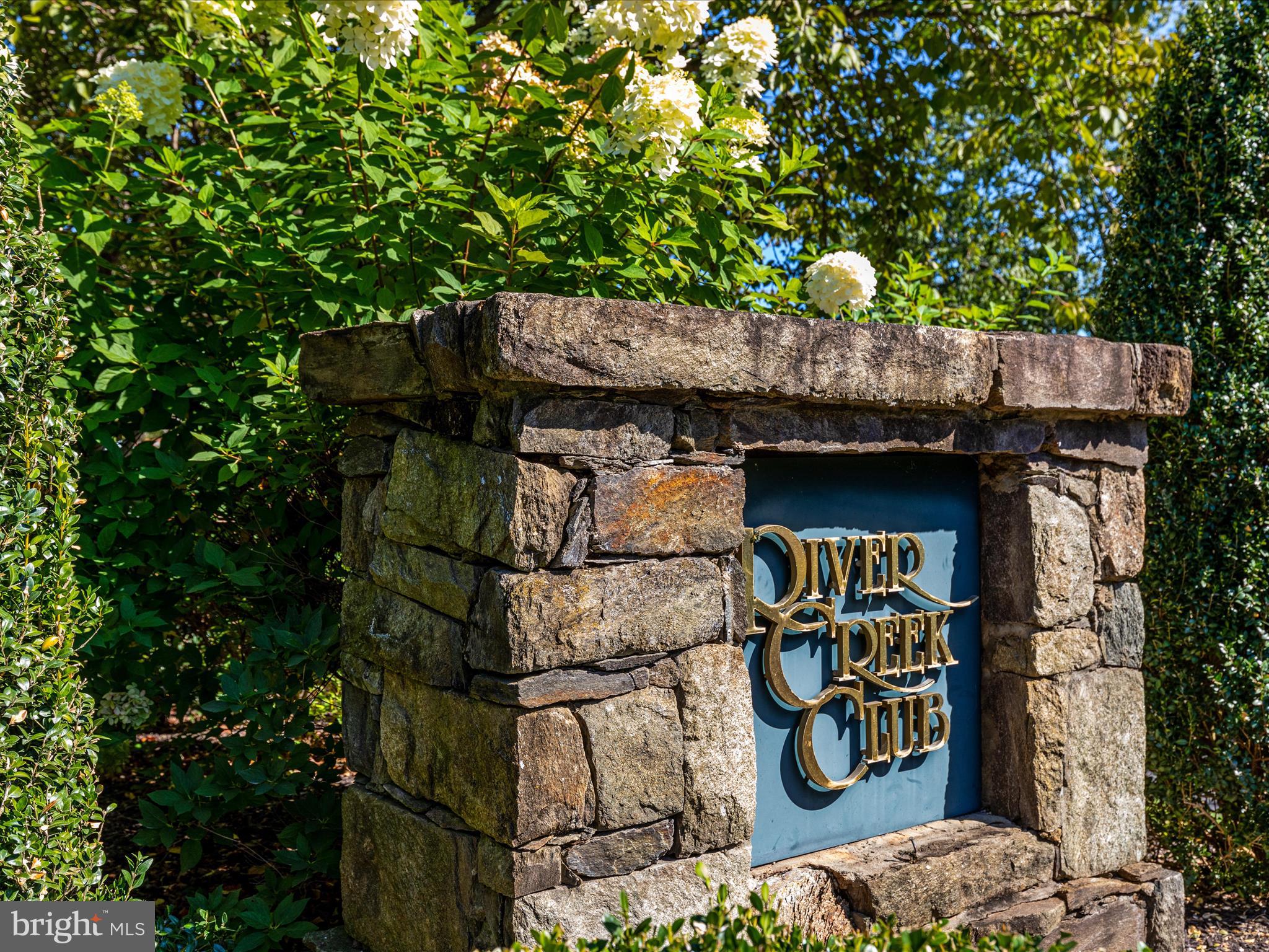 RIVER CREEK - Residential