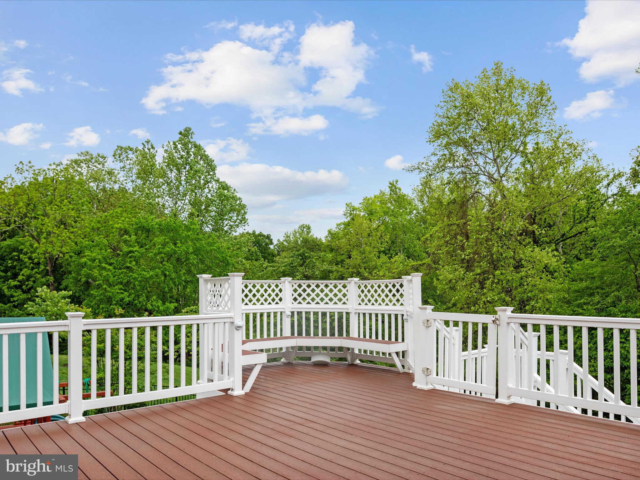 RIVER CREEK - Residential