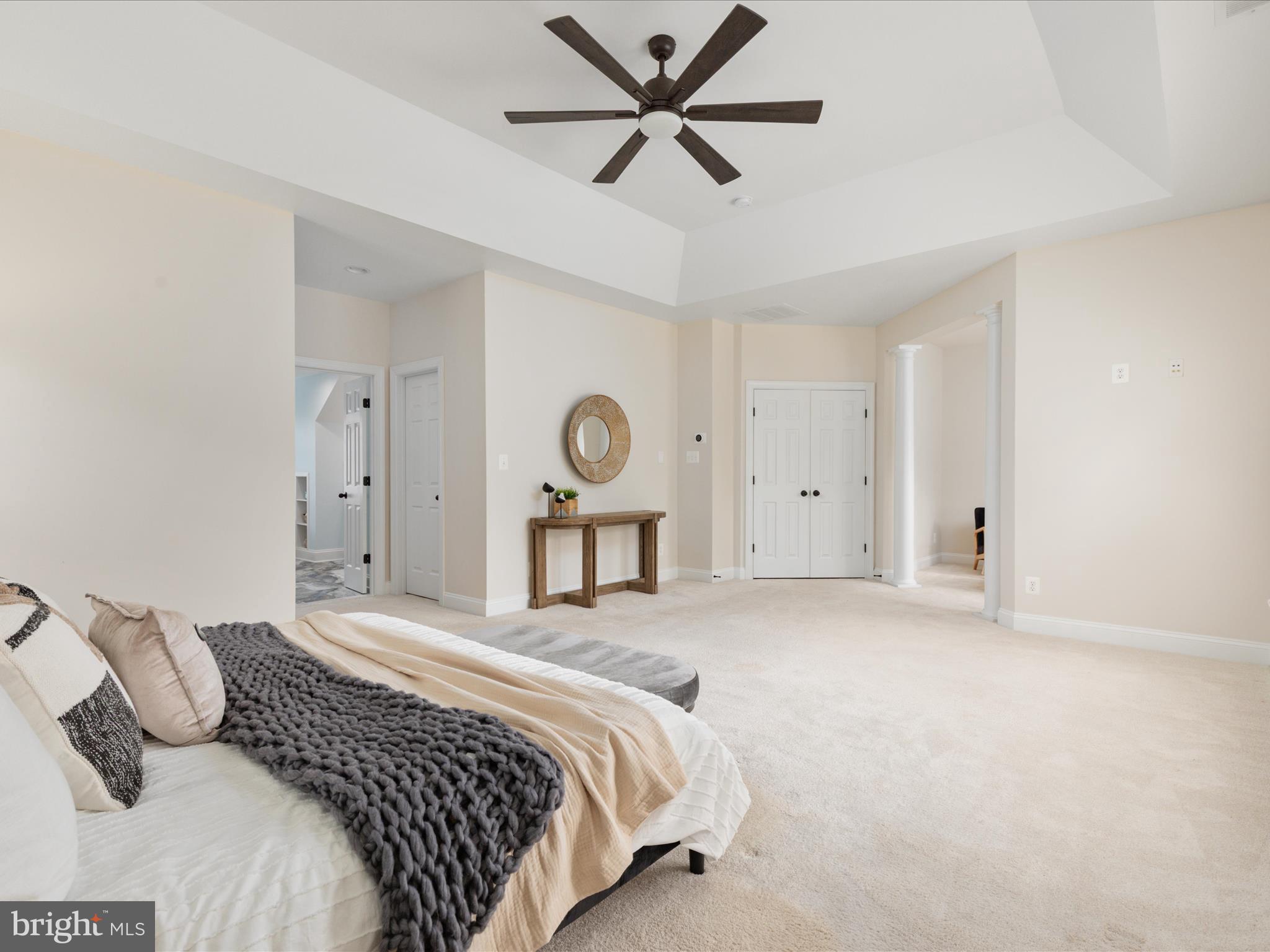 RIVER CREEK - Residential