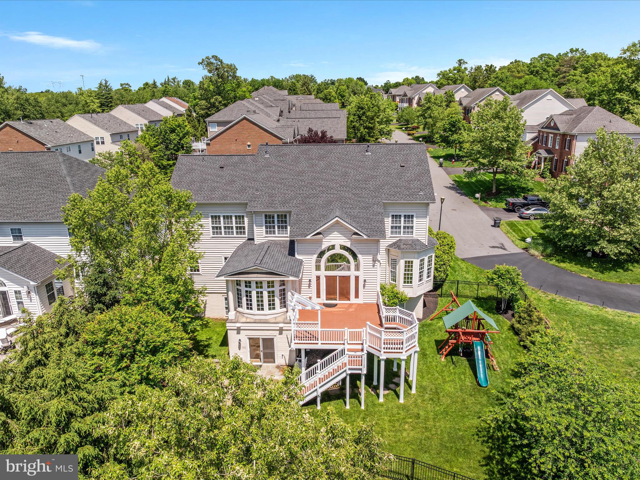 RIVER CREEK - Residential