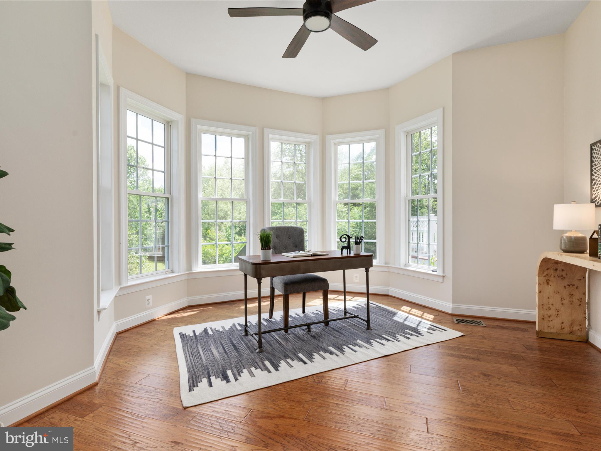 RIVER CREEK - Residential