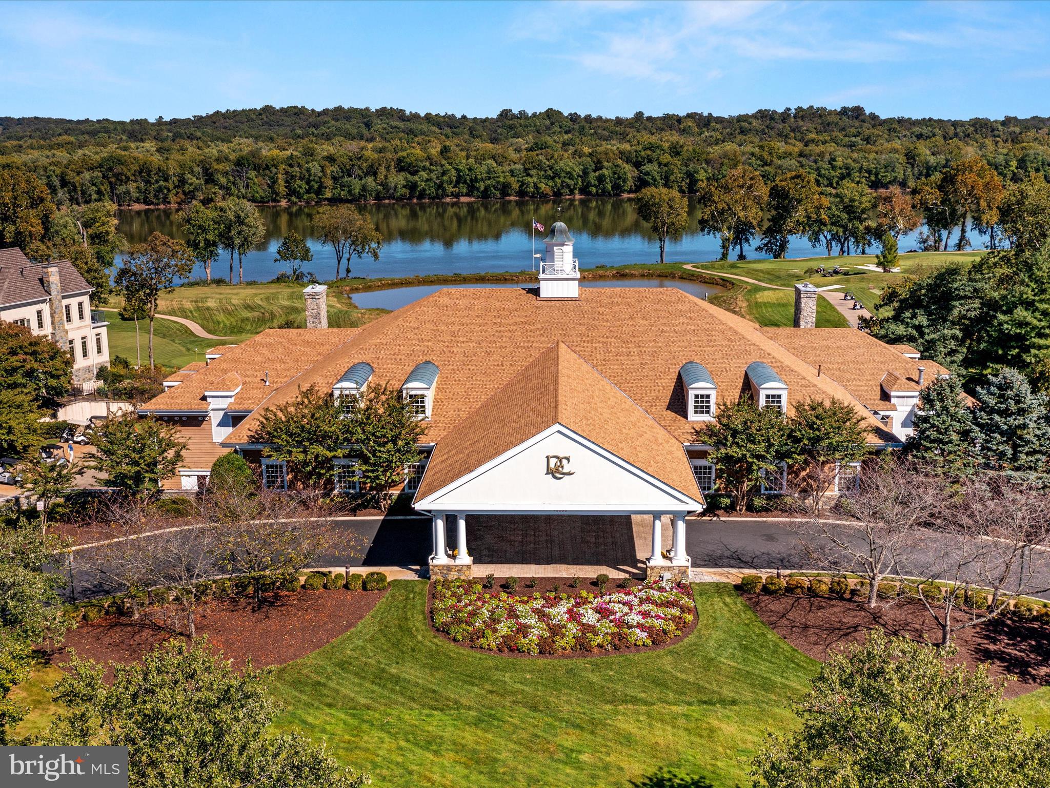 RIVER CREEK - Residential