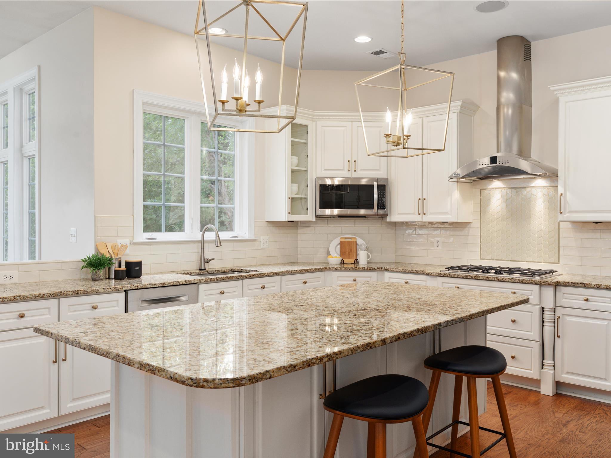 RIVER CREEK - Residential