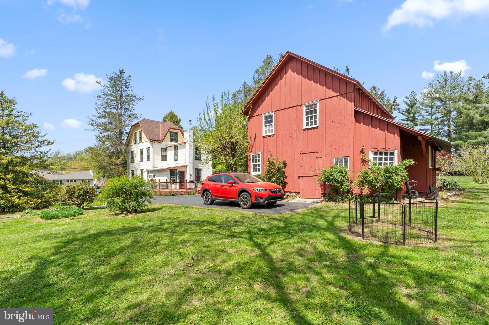 MIDDLETON PL - Residential