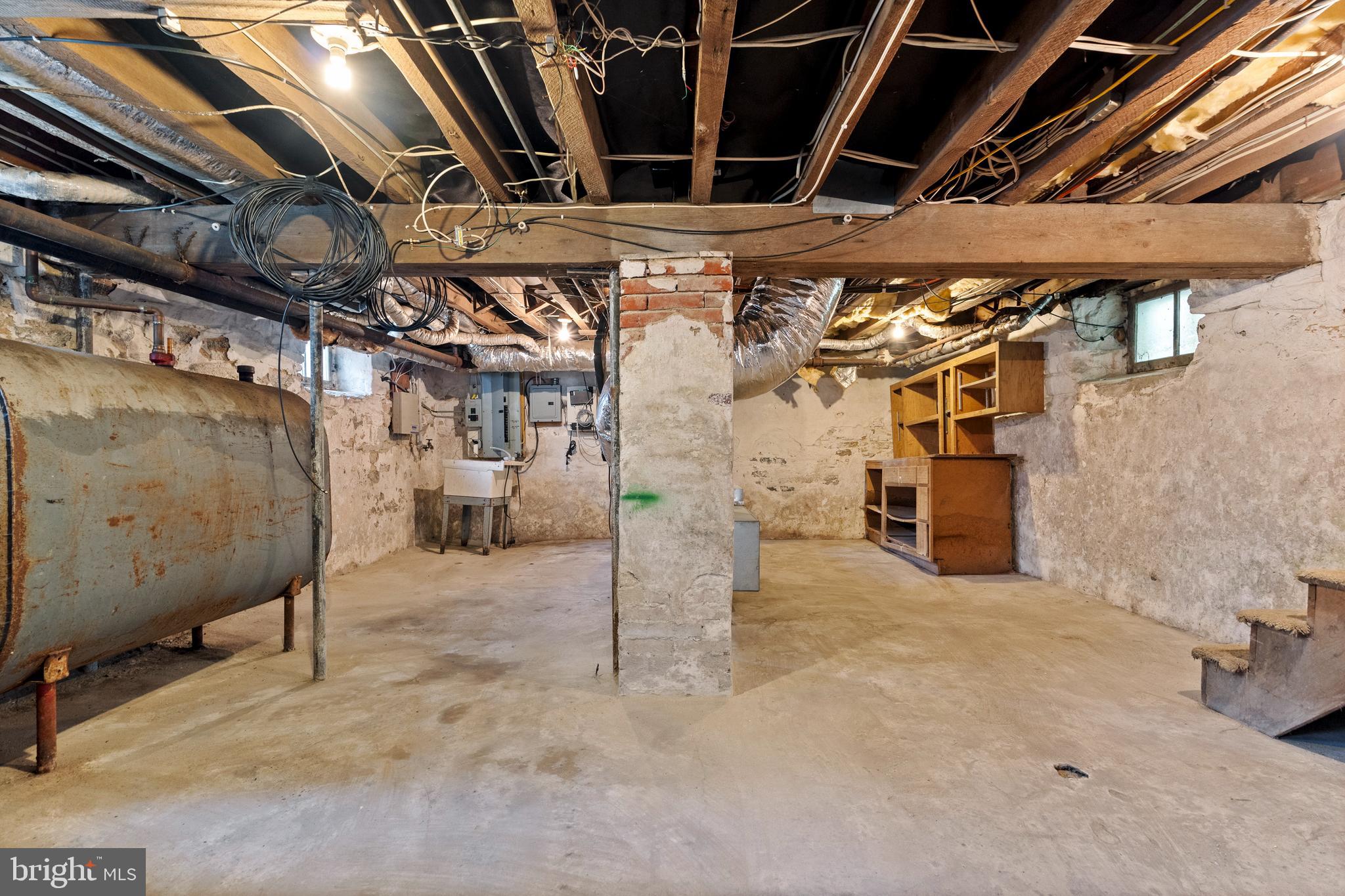 MIDDLETON PL - Residential