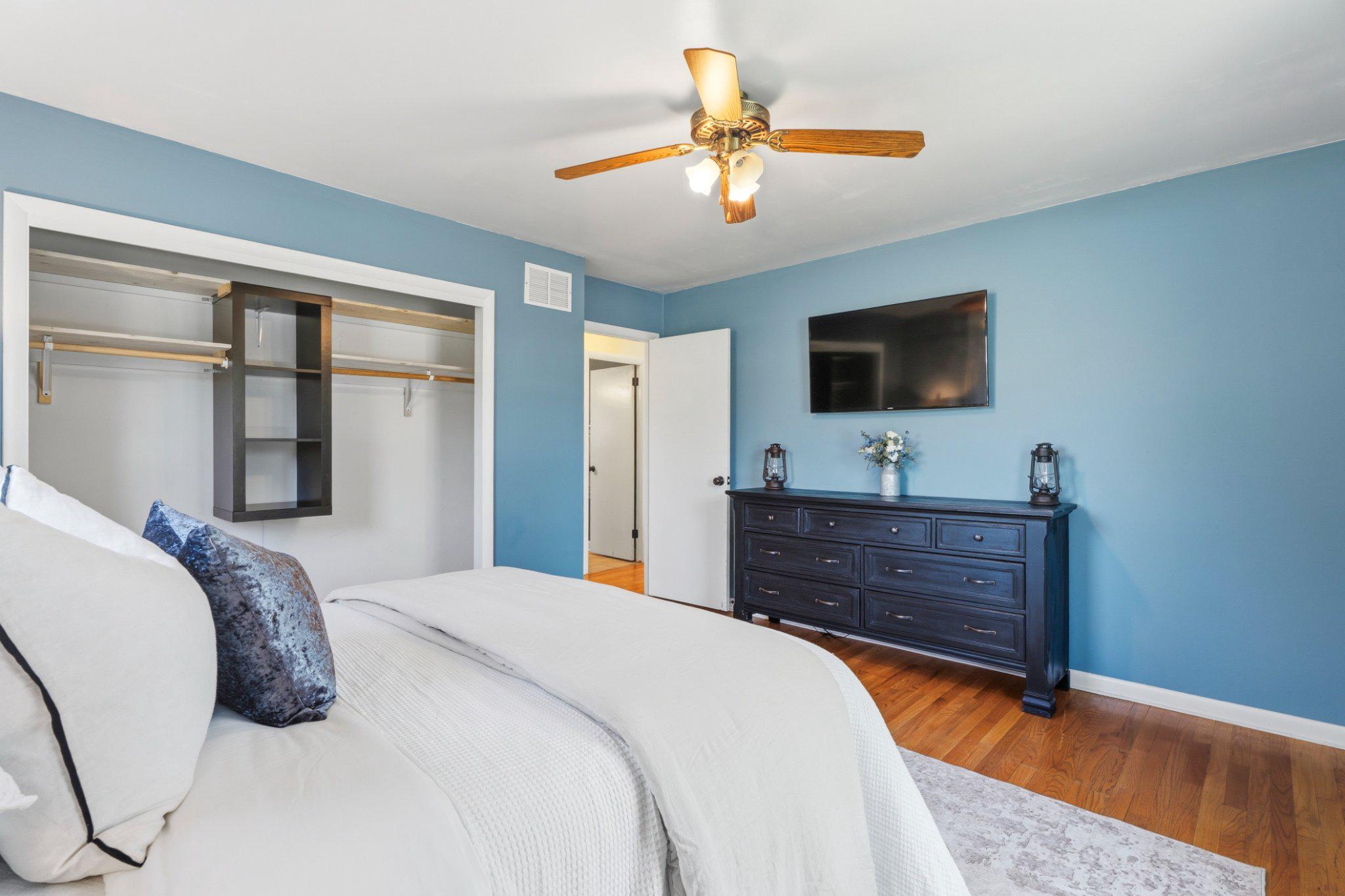 WINFIELD HEIGHTS - Residential