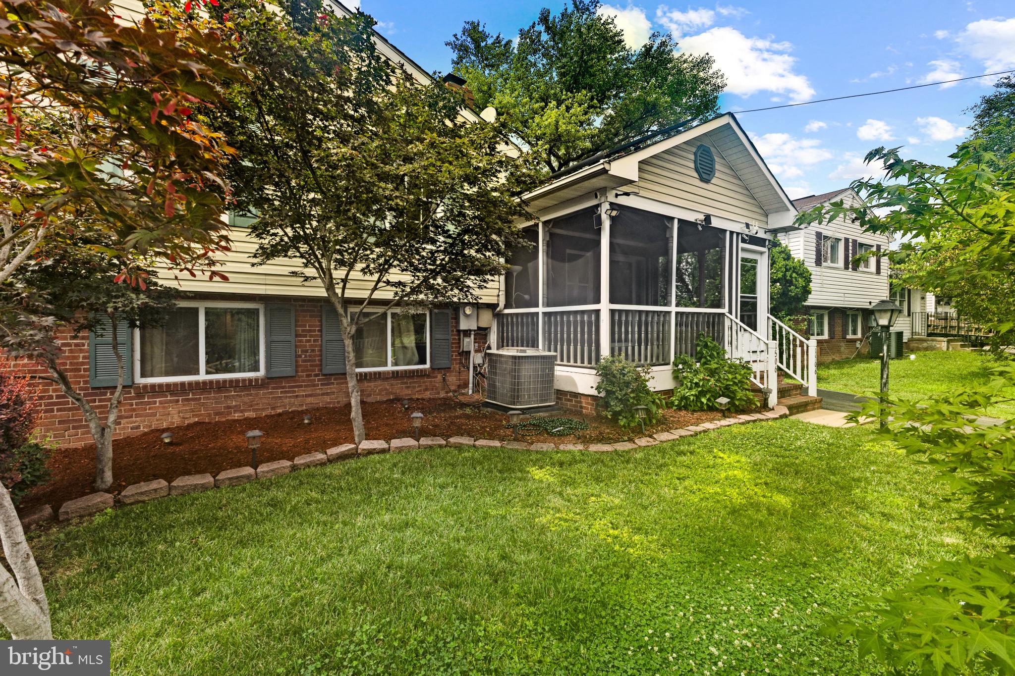 1506 HYLTON AVENUE