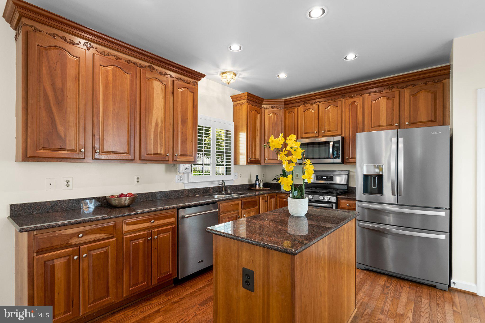 KENTLANDS - Residential